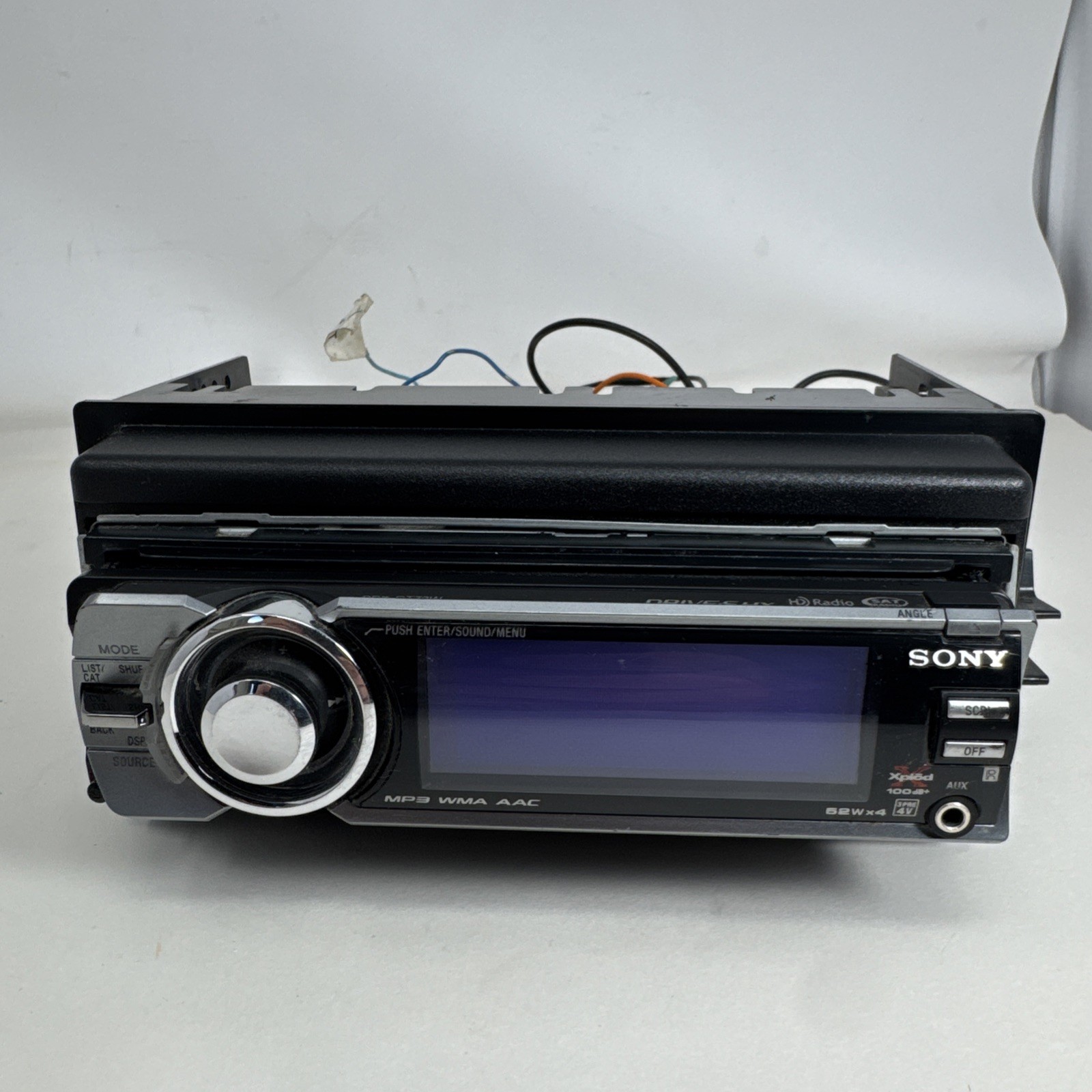 SONY CDX-GT72W w/ Head Unit And Cables Graphics