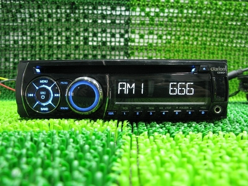 Clarion CZ201 Front USB & AUX Compatible CD Receiver