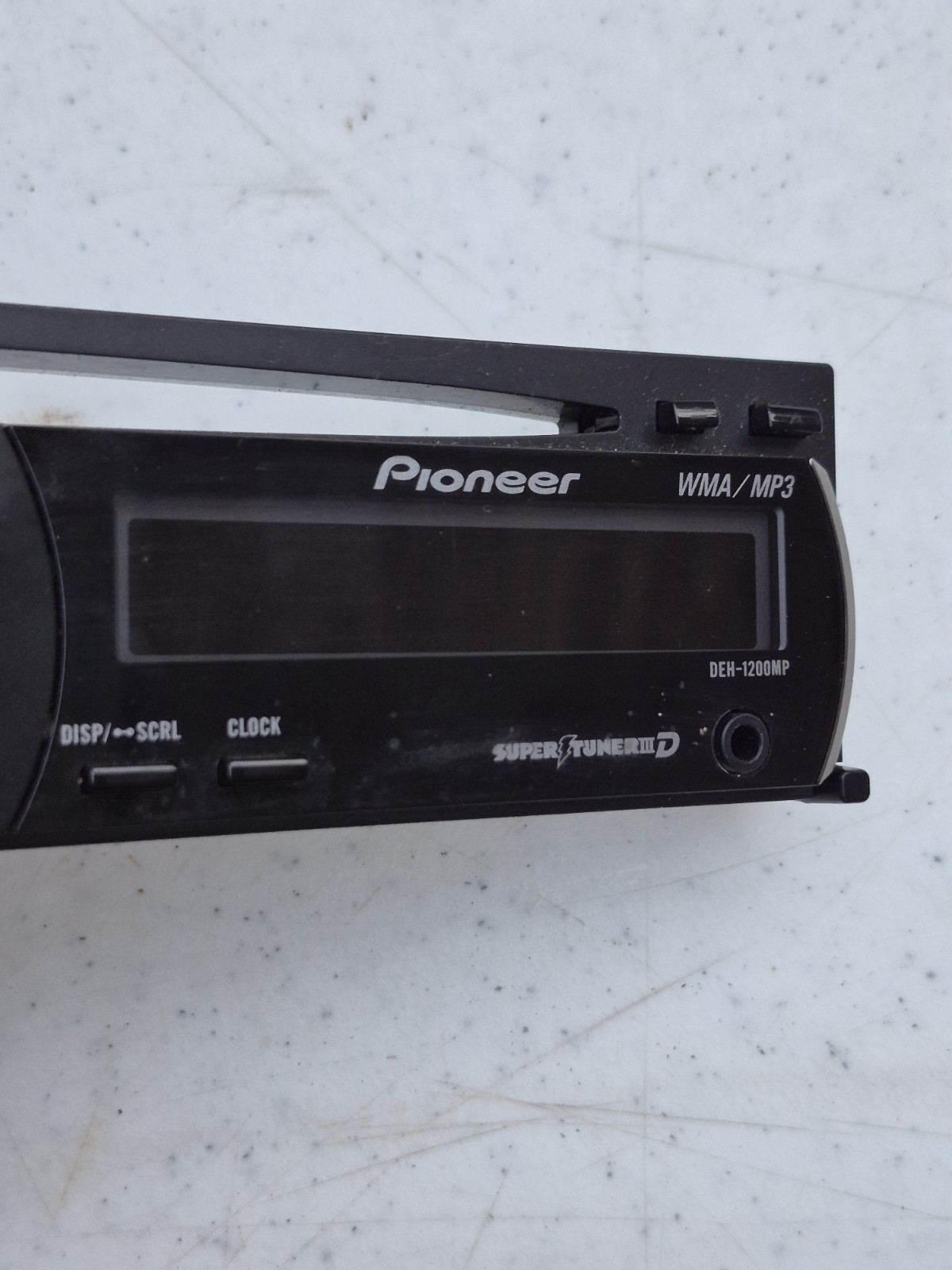 Pioneer DEH-1200MP CD Player AM FM WMA MP3 AUX Super Tuner3. Works