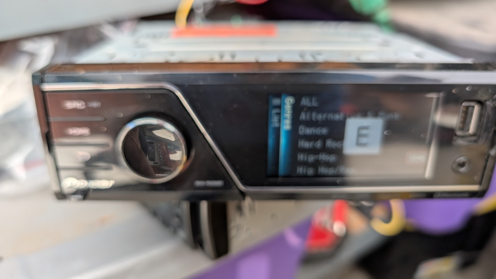 2010 Pioneer MVH-P8200BT Digital Media Receiver Head Unit Car Audio Untested
