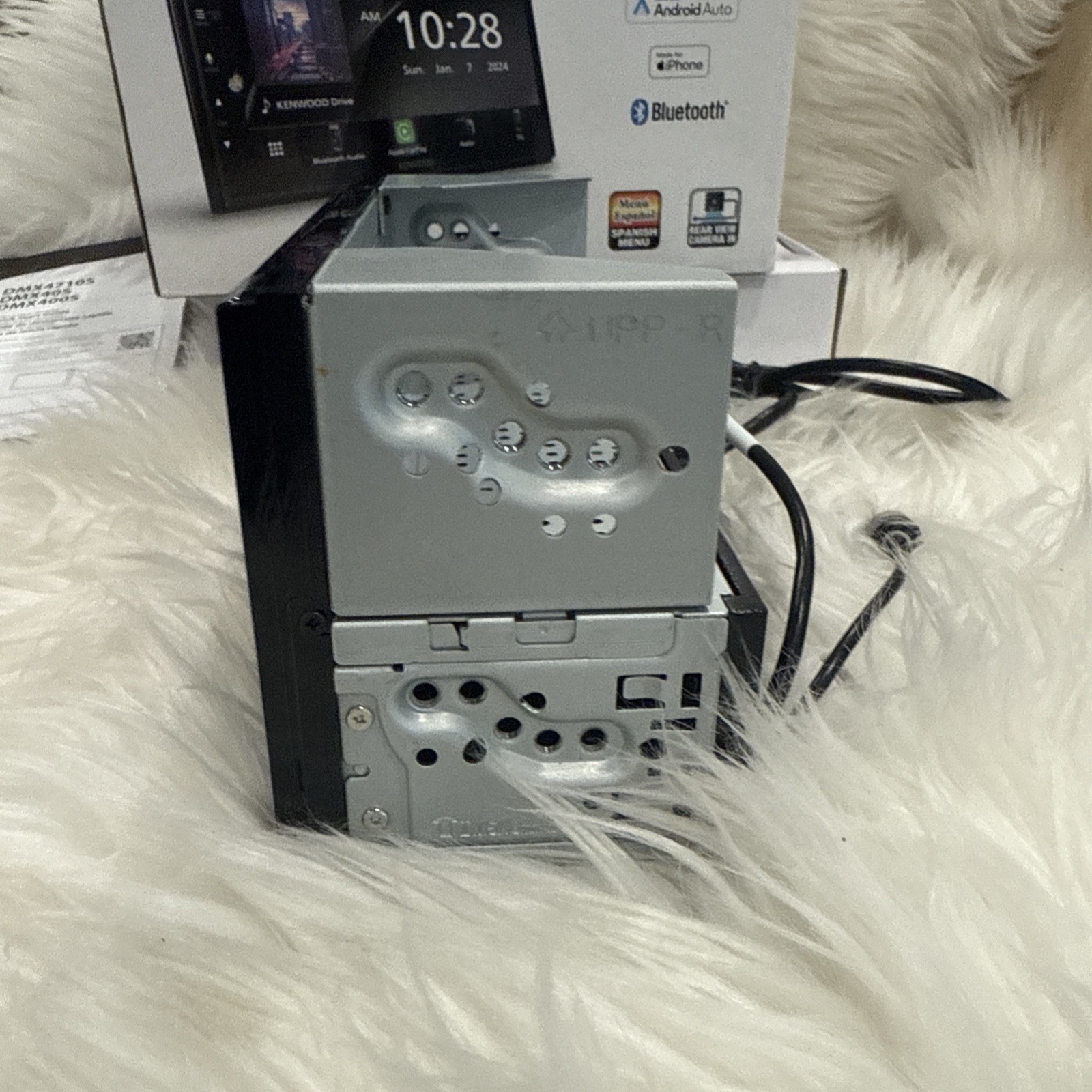 KENWOOD DMX400S Digital Multimedia Receiver 6.8″ Screen w/ Apple CarPlay & Andro