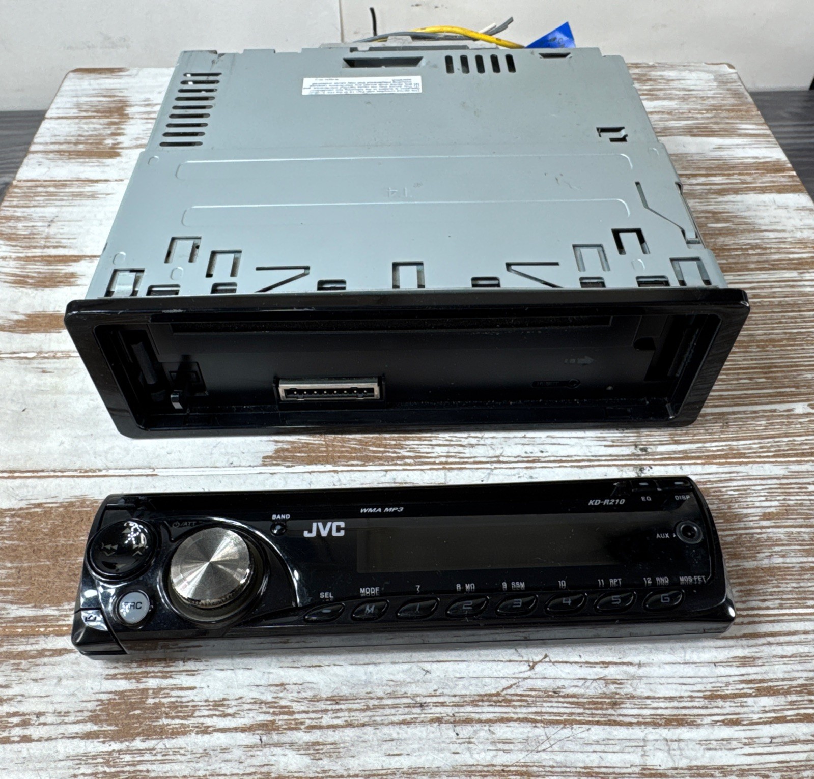 JVC KD-R210 Detachable Face Car Radio MP3 CD Receiver Player No Remote READ