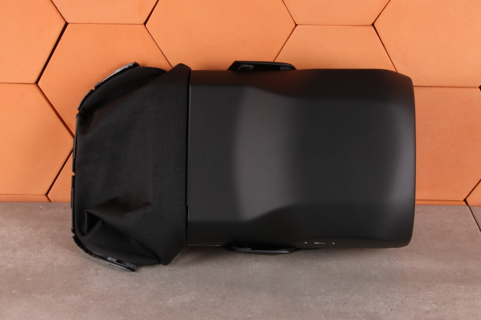 BMW G11 G12 STEERING COLUMN SURROUND TRIM COVER 9299488