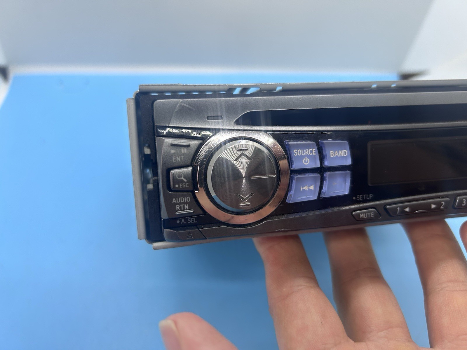 2006 Alpine CDE-9870 CD MP3 Player AM/FM Receiver with Chassis & Faceplate