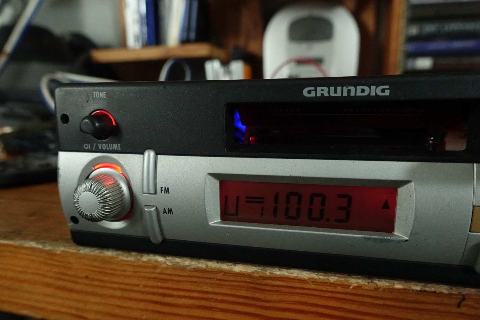 Grundig SCC 1301 vintage car radio cassett. cassette/Fm108/Bluetooth.