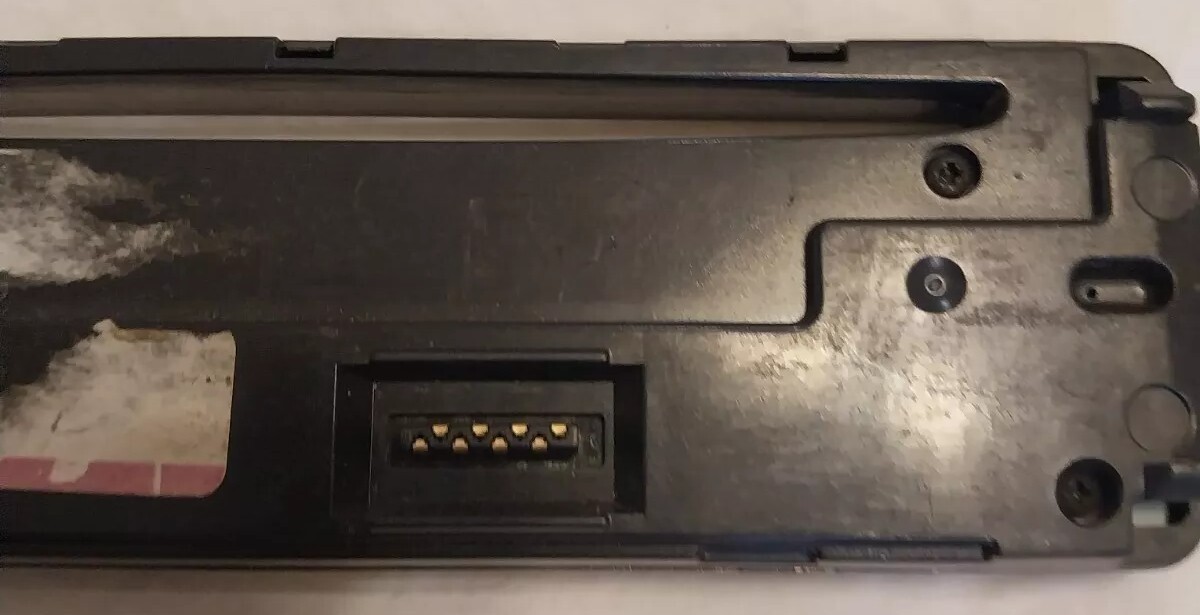 PIONEER DEH-1600 RADIO FACEPLATE ONLY (USED).