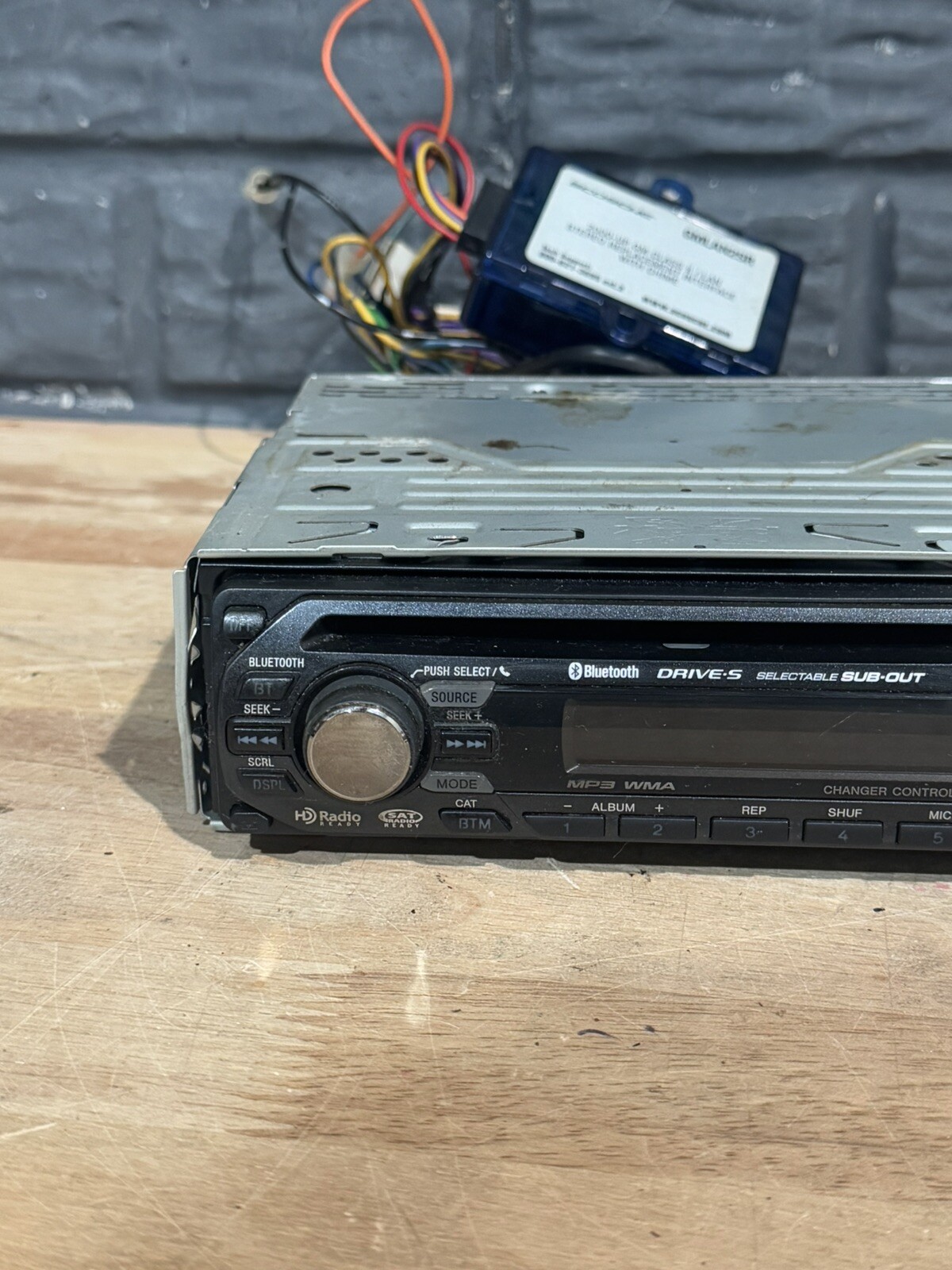 Sony MEX-BT2600 CD Player/MP3 In Dash Receiver Car Radio Stereo With Scosche