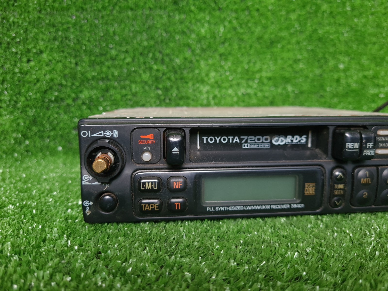 Toyota 0860000839 08600-00839 Ce2770 Ce-2770 Original Car Radio