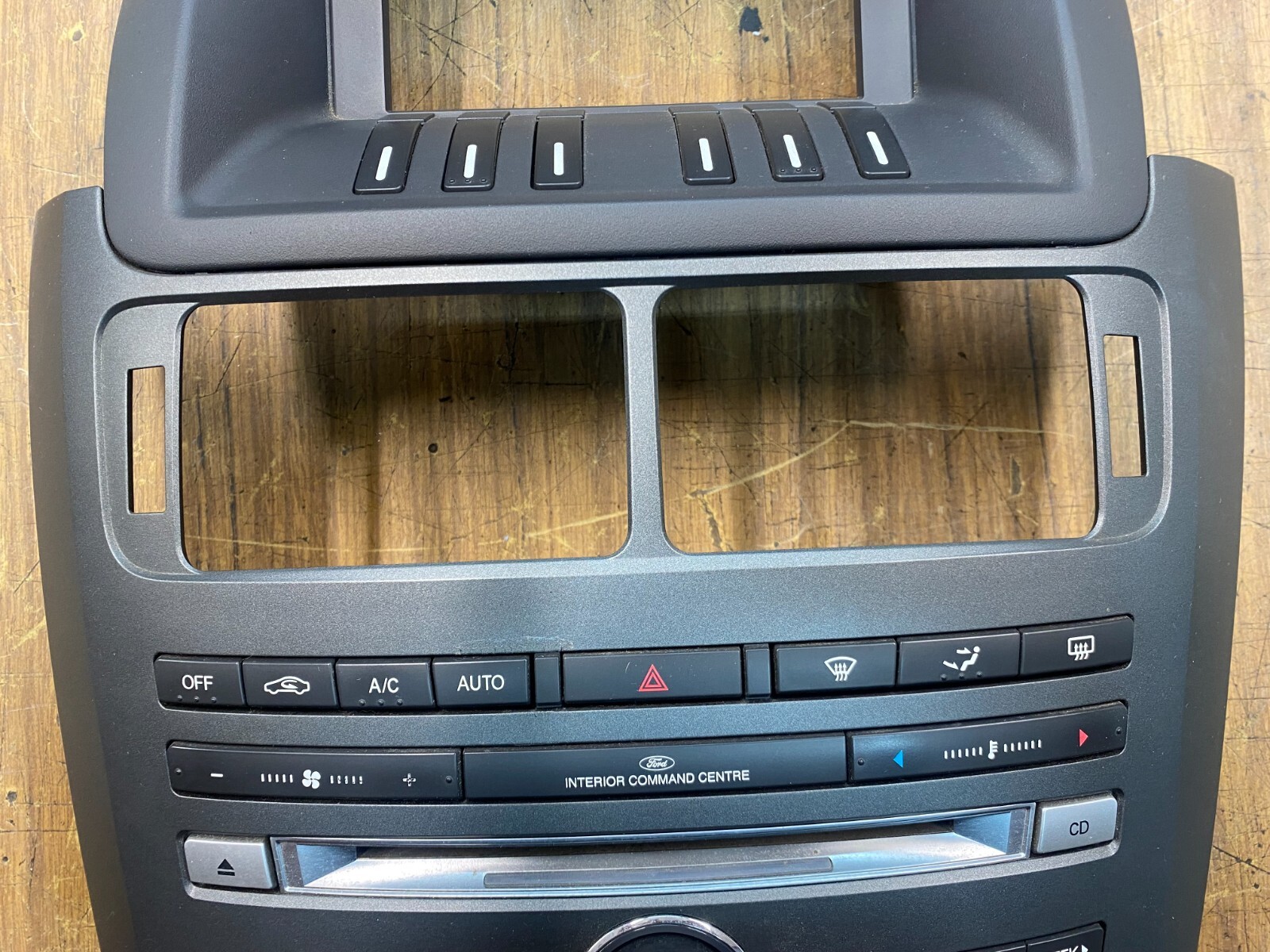 Ford Territory SZ TX 2011 Interior Dash A/C Fascia Stereo Control Surround