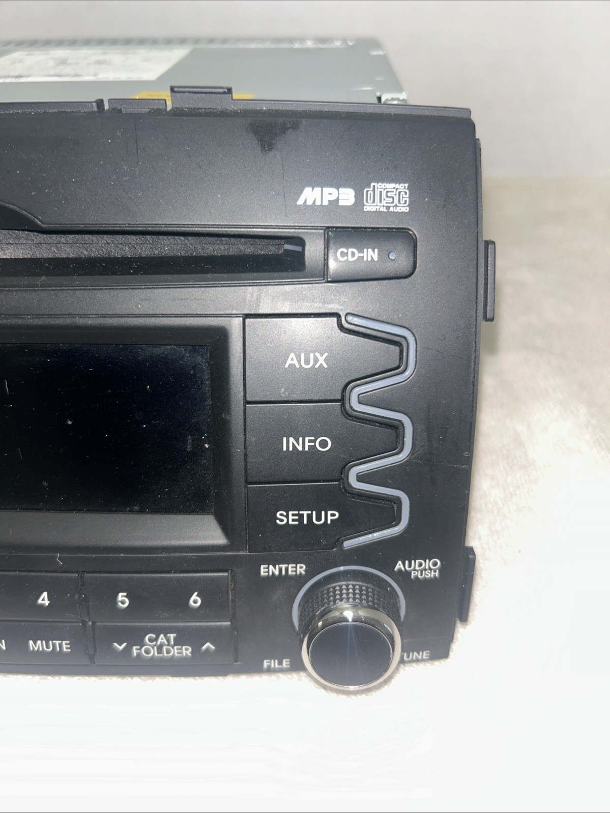 Kia 96140-1U200 OEM Touchscreen Bluetooth SiriusXM CD USB Radio Head Unit