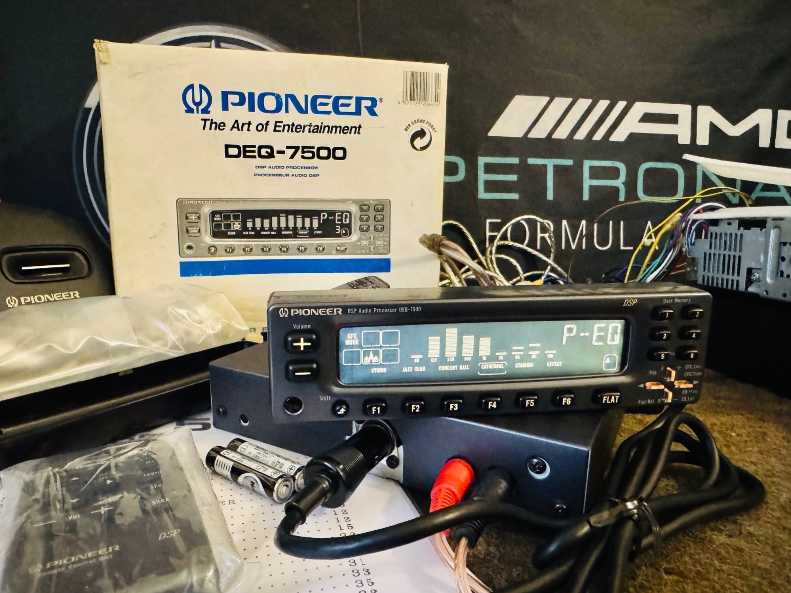 NEW PIONEER DEQ-7500 Car DSP Audio Proccessor Equalizer Analyzer Rare