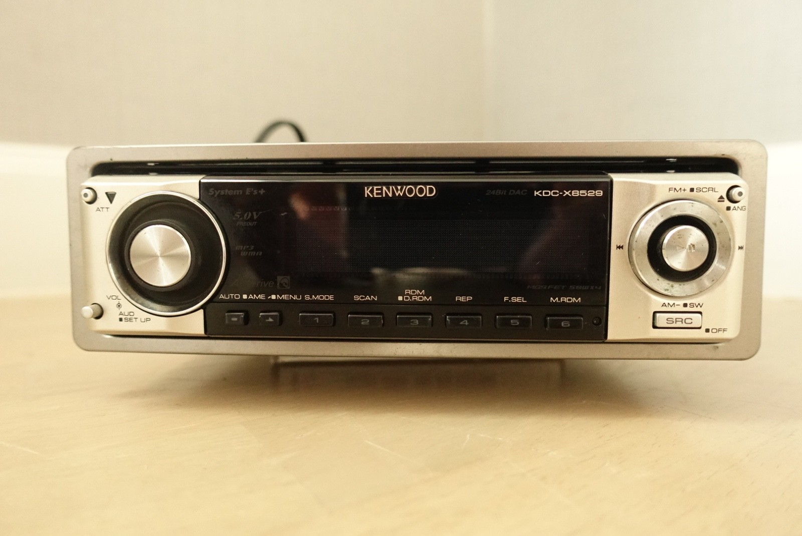 Kenwood KDC-x8529. Graphic Display CD/Bluetooth/Fm108 Player.