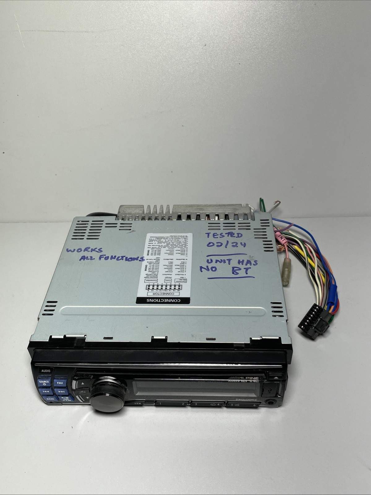 Alpine CDE-124SXM MP3/CD In Dash Receiver 50Wx4 USB XM Pandora