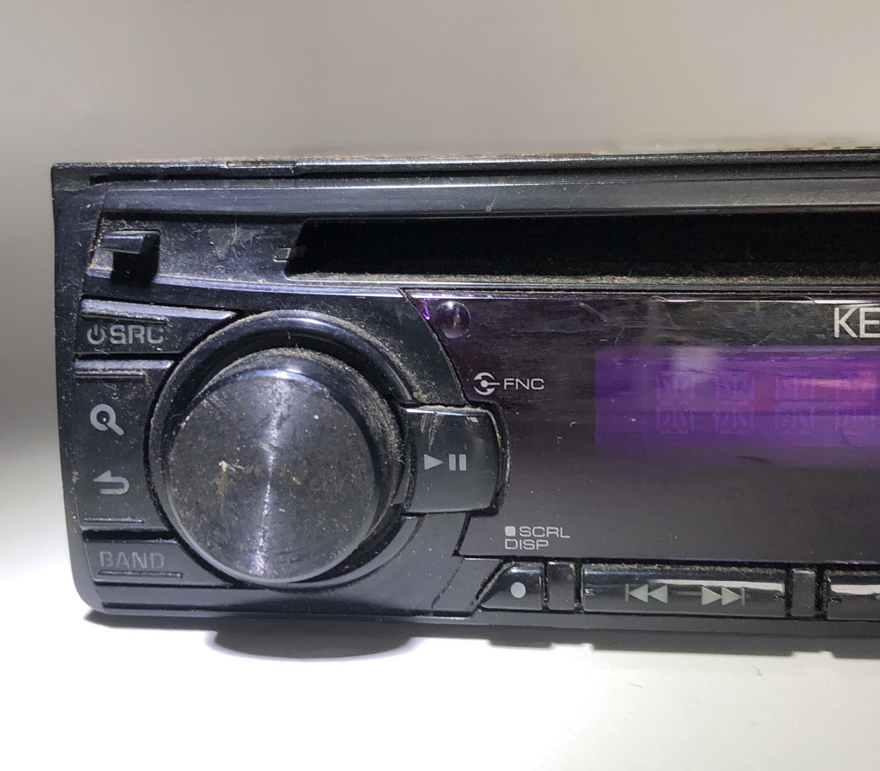 Kenwood CD Player Reciever In-Dash Model KDC-152. UNTESTED