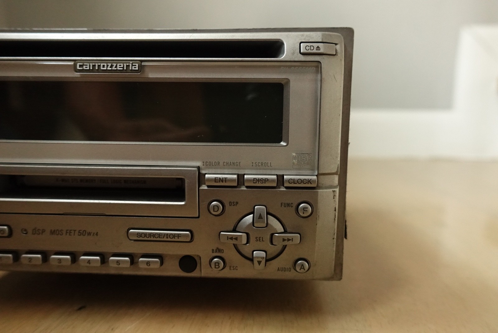 Pioneer Fh-P555MZ. 2 Dins- CD/MD/Aux-Bluetooth Player. BBE/Surround Mode.
