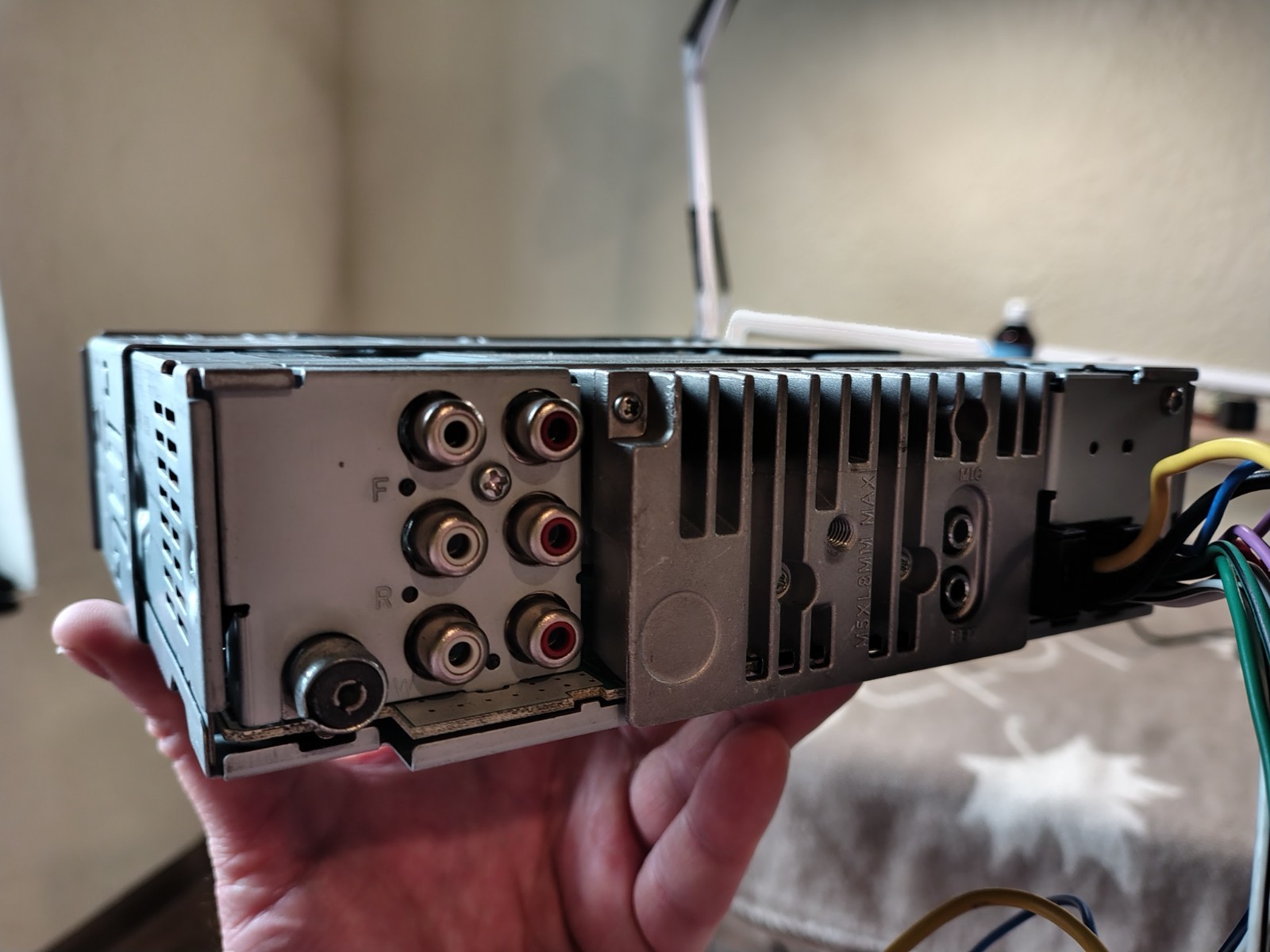 Alpine CDE-183BT Car Stereo CD Media Receiver Fully Working Great Shape