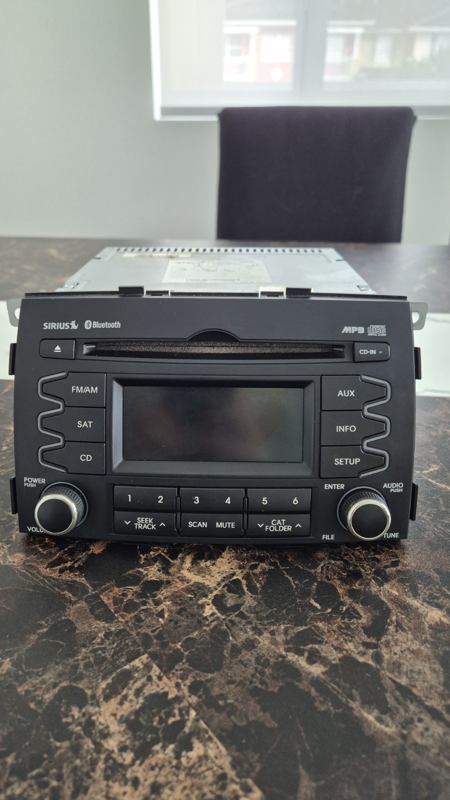 2011-2013 Kia Sorento 96140-1U201CA Stock OEM Factory Bluetooth MP3 CD Radio