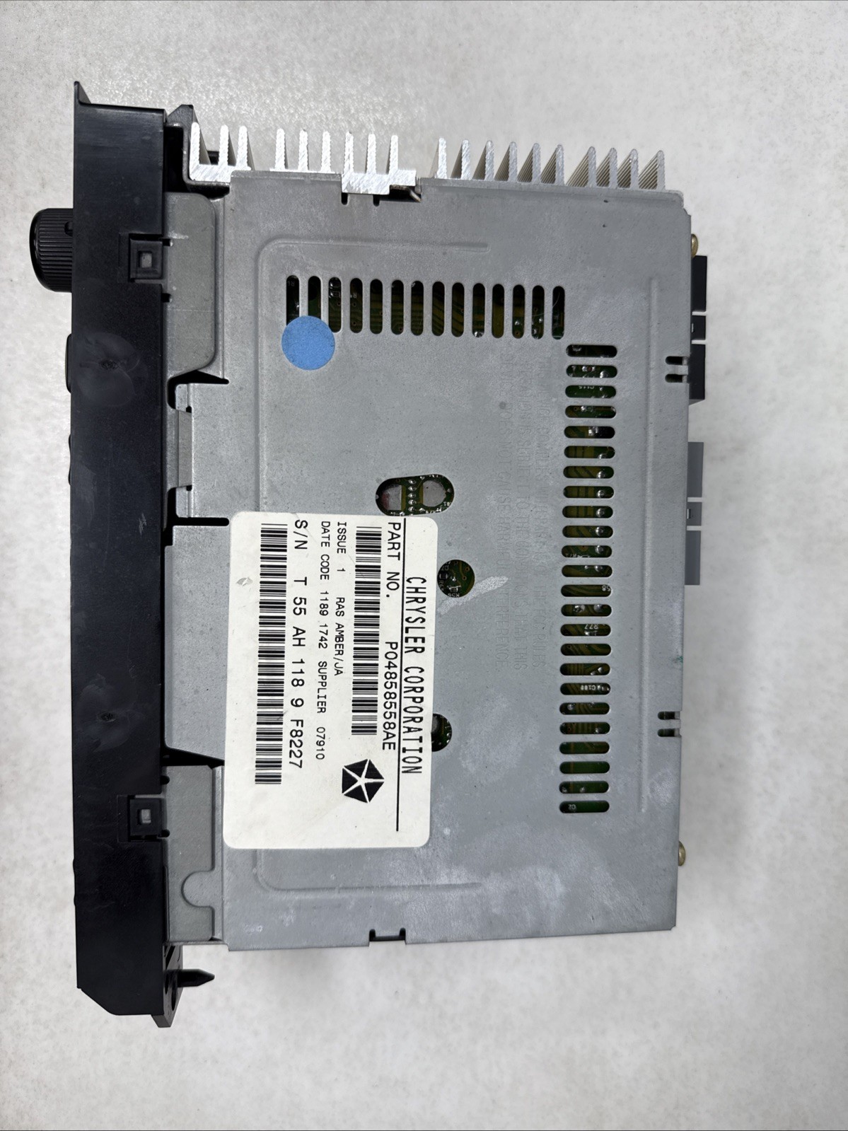 Mopar Chrysler Jeep AM/FM Radio Cassette 1984-2002 #P04858558AE