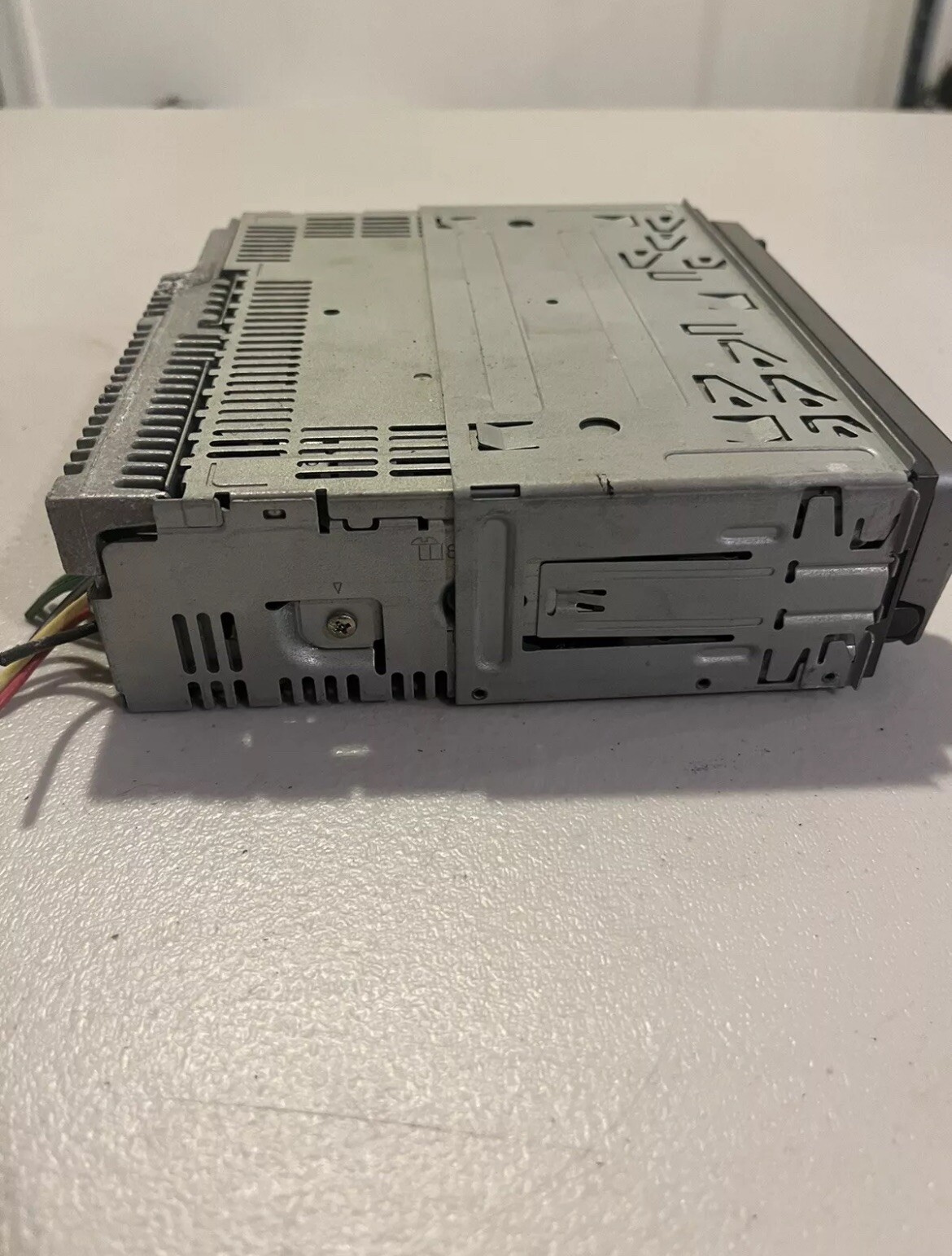 Pioneer DEH-P3700MP CD player single din radio stereo MOSFET 50WX4 EQ