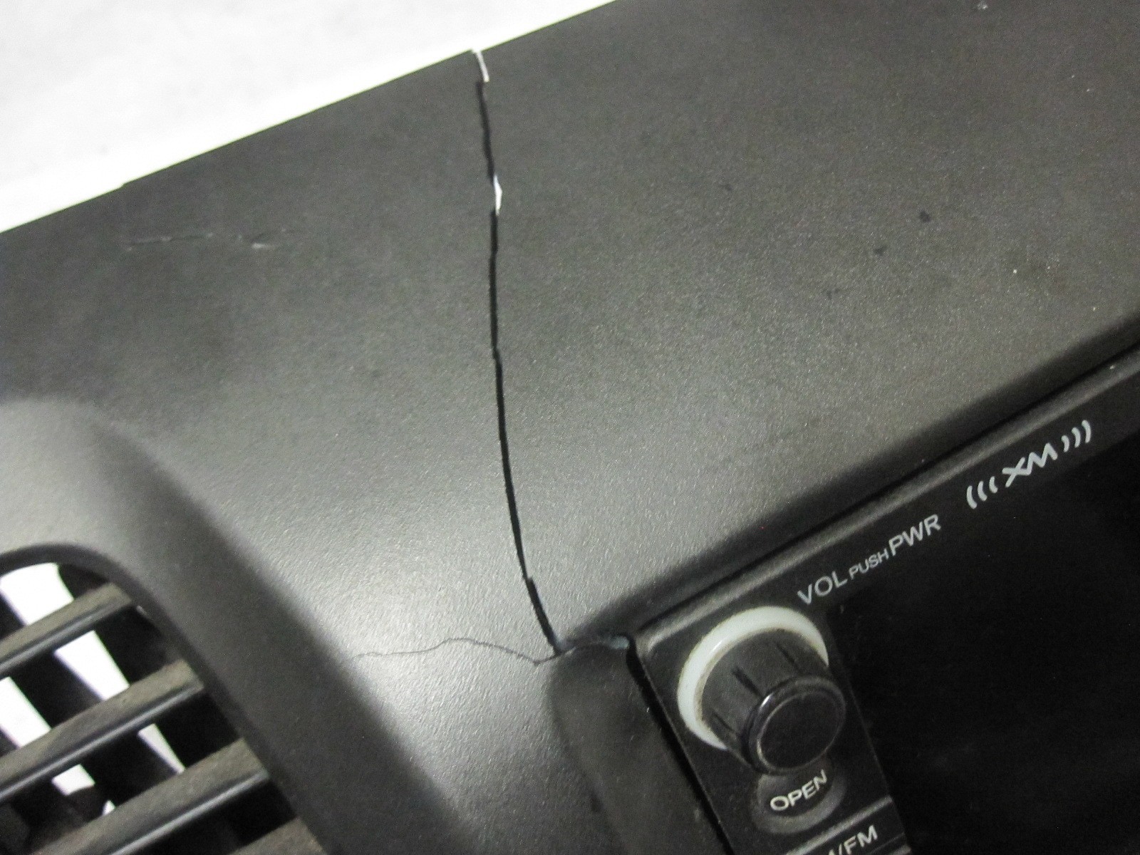 NO CODE 2007-2009 Honda Civic 4dr Hybrid Am Screen Stereo Radio AC Control Trim