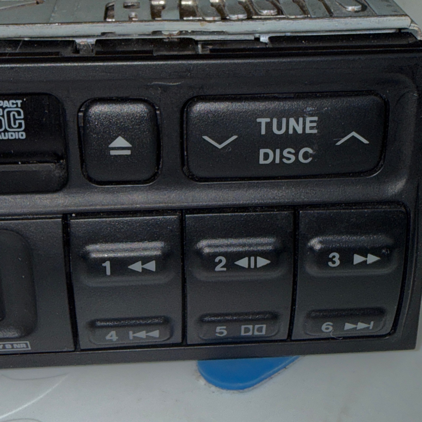 Isuzu Premium Audio System 9450 CD Cassette Radio OEM Fujitsu Ten 12100-9451B101