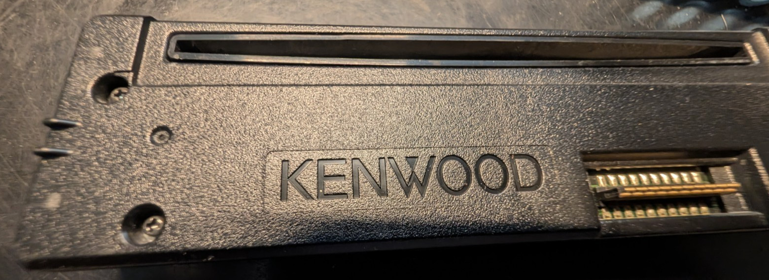 Kenwood Car Stereo Radio KDC-135 Removable FACEPLATE ONLY FOR PART OR REPAIR ONL