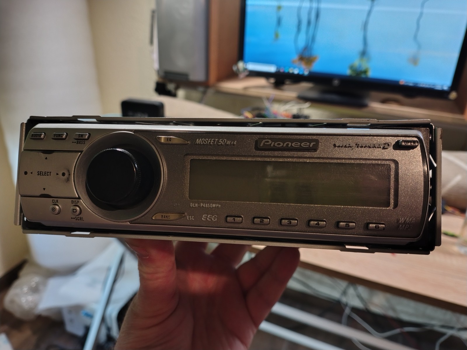 Pioneer DEH P4850MPH Car Stereo CD Receiver Fully Working Great Shape