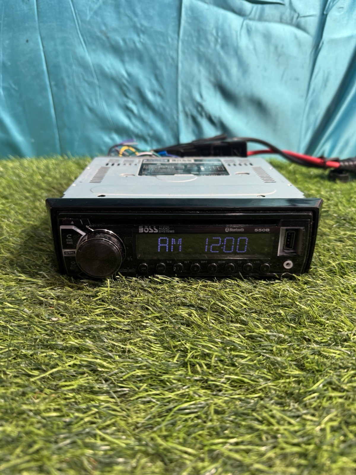 Boss Audio Systems Model 550B CD AM/FM Receiver