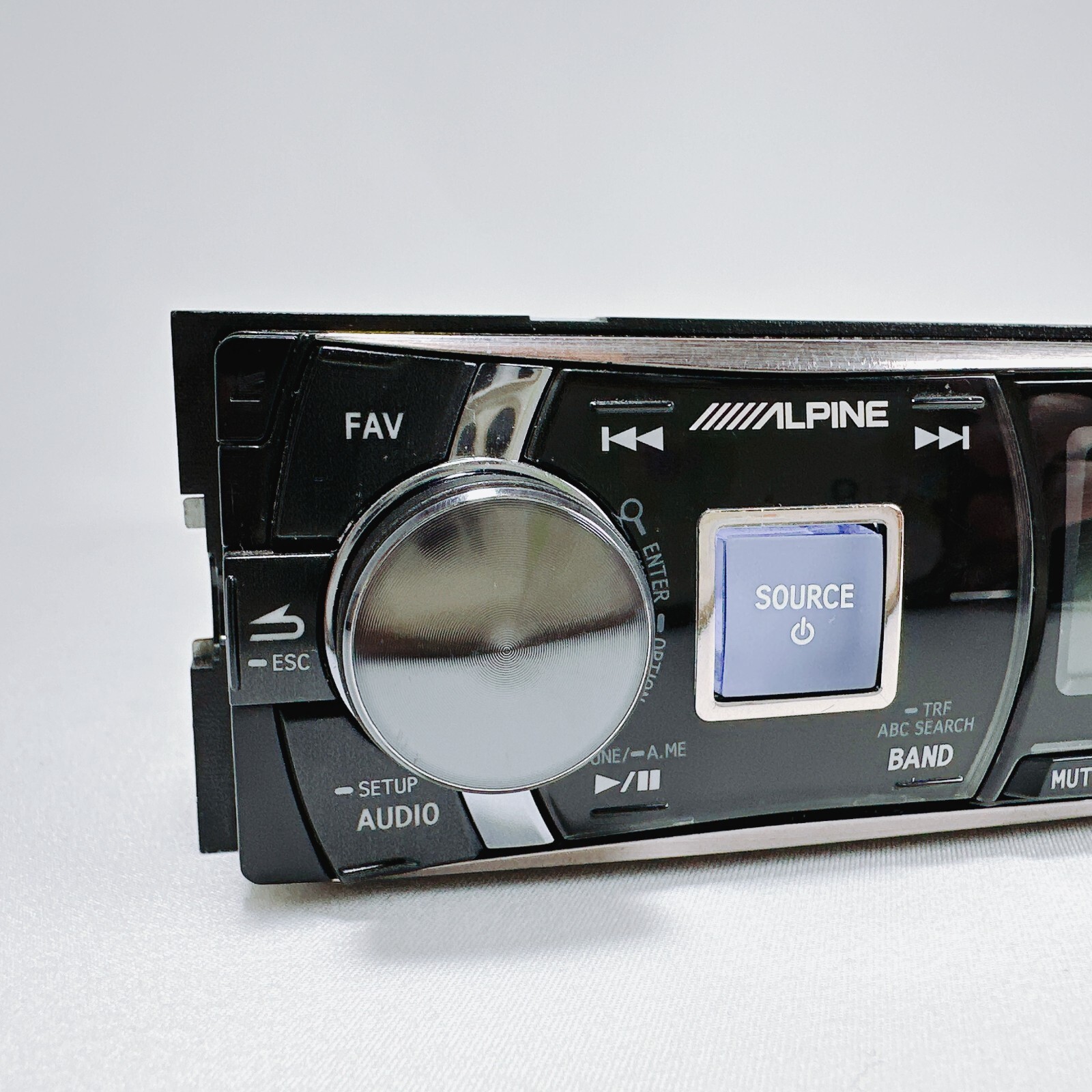 Alpine CDE-145J CD Player Car Stereo Audio Head Unit