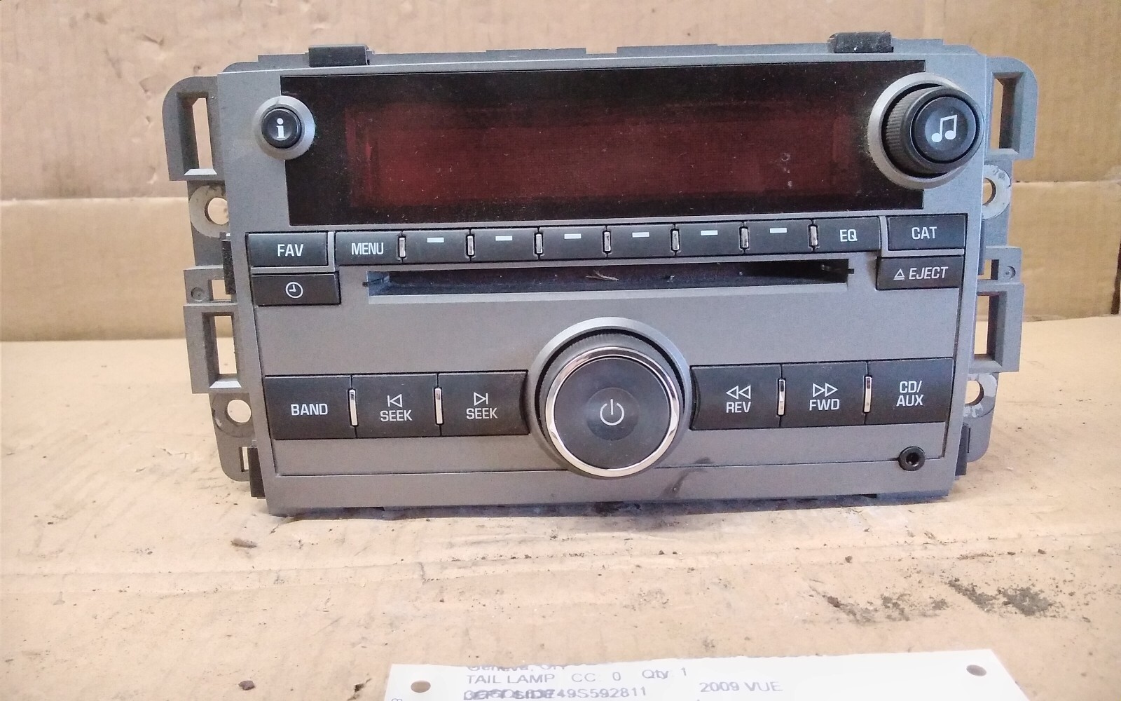 2009 SATURN VUE AM/FM/CD RADIO GREY ID-20790696
