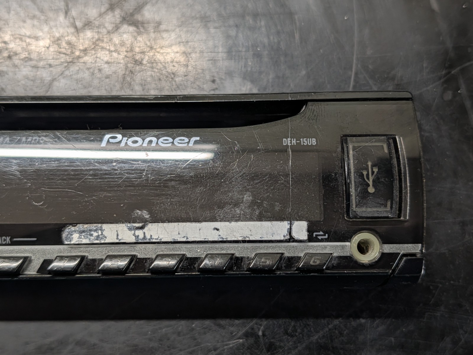 Pioneer DEH-15UB Radio FACEPLATE ONLY