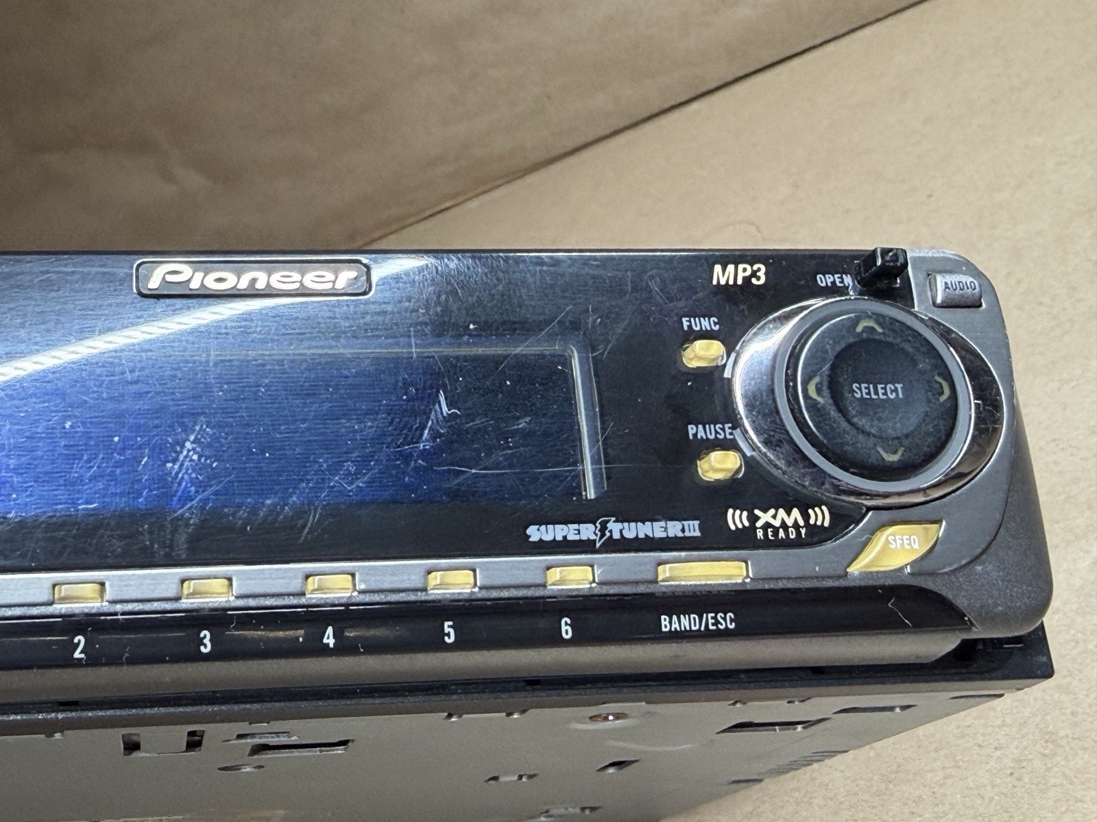 Pioneer DEH-P7400MP 1 DIN In-Dash CD Player MP3 Playback AM/FM Radio | UNTESTED