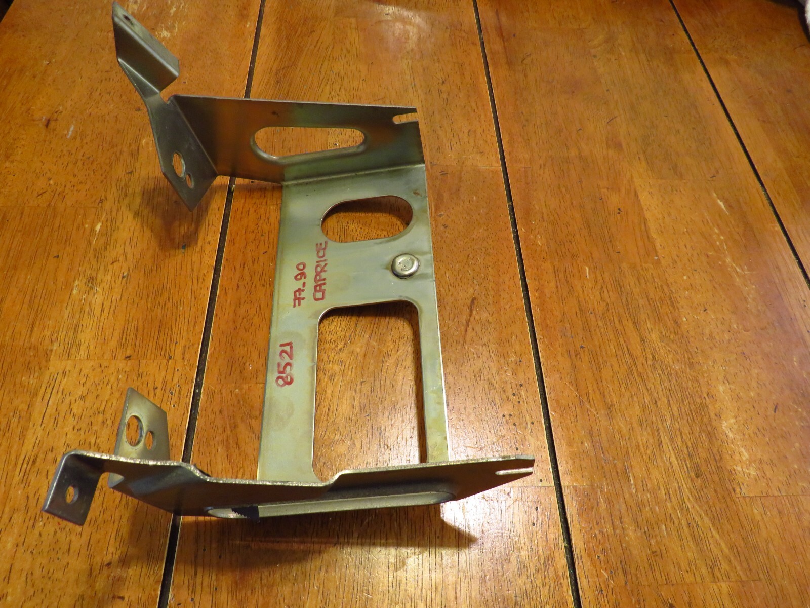 Original 77-78-79-80-81 Chevrolet Caprice Radio-8 Track Player Mounting bracket