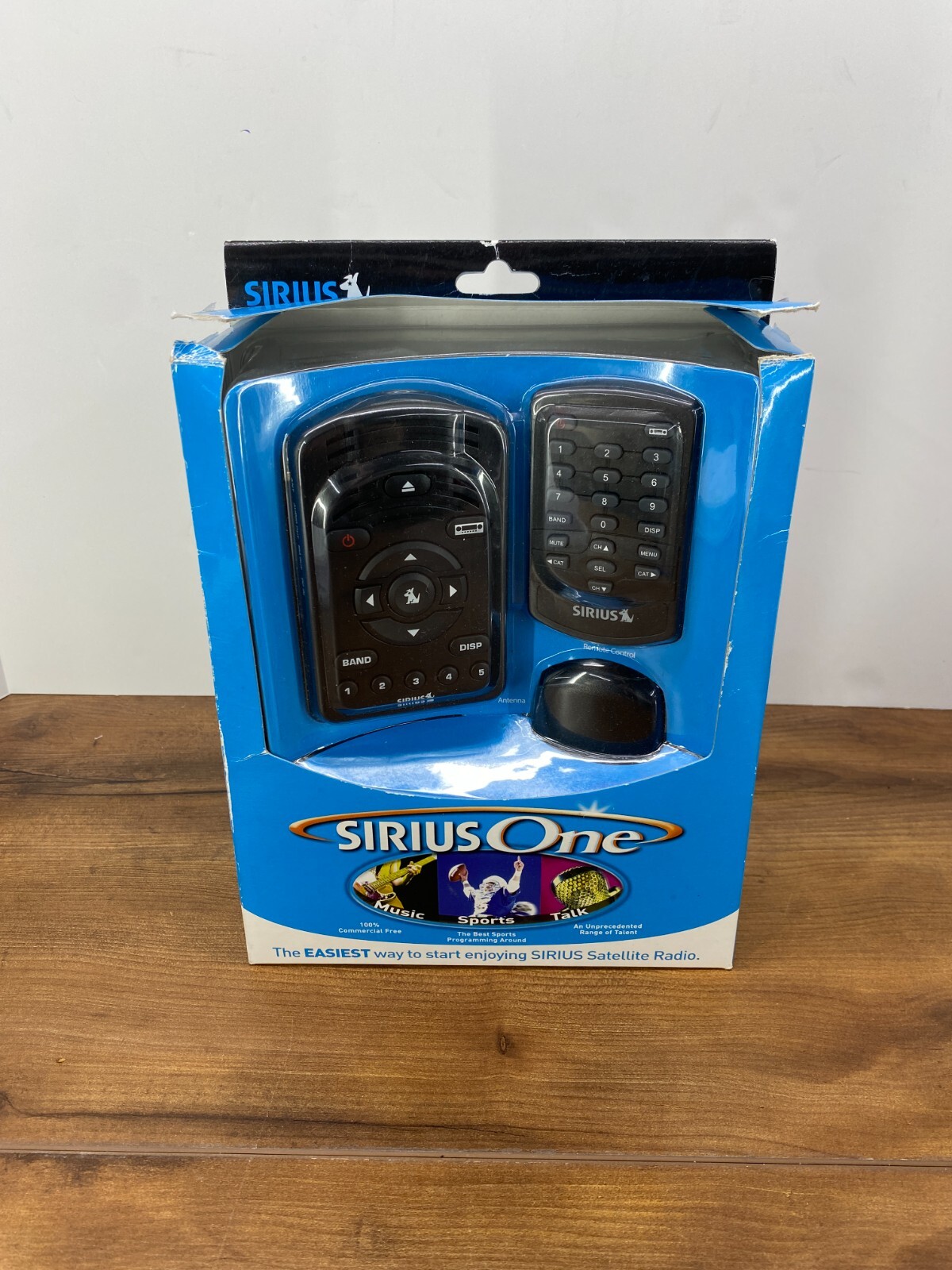 Sirius One, SV1 Kit Portable Satellite Radio. New Open Box. Complete.