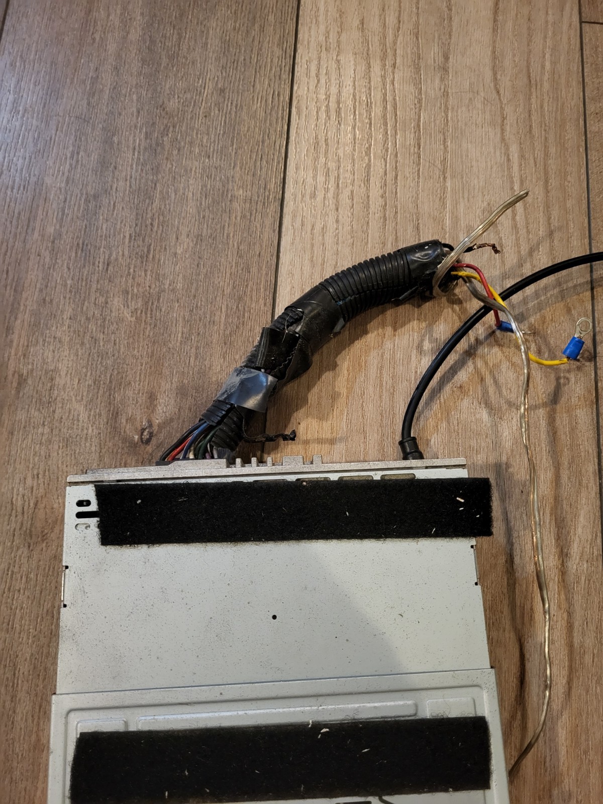 Sony CDX-GT360MP CD Player/MP3 In Dash Receiver With Wiring Harness And Antena