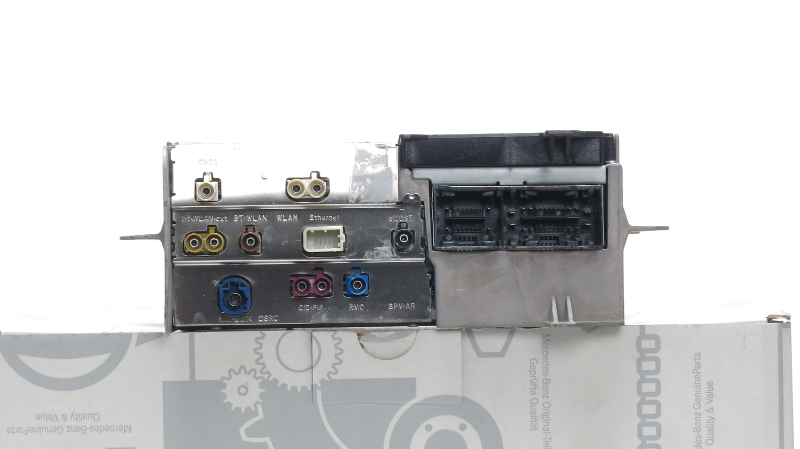 Genuine Mercedes-Benz NTG6 Mid ECE USA M417 Headunit E-Class Coupe A2389005605