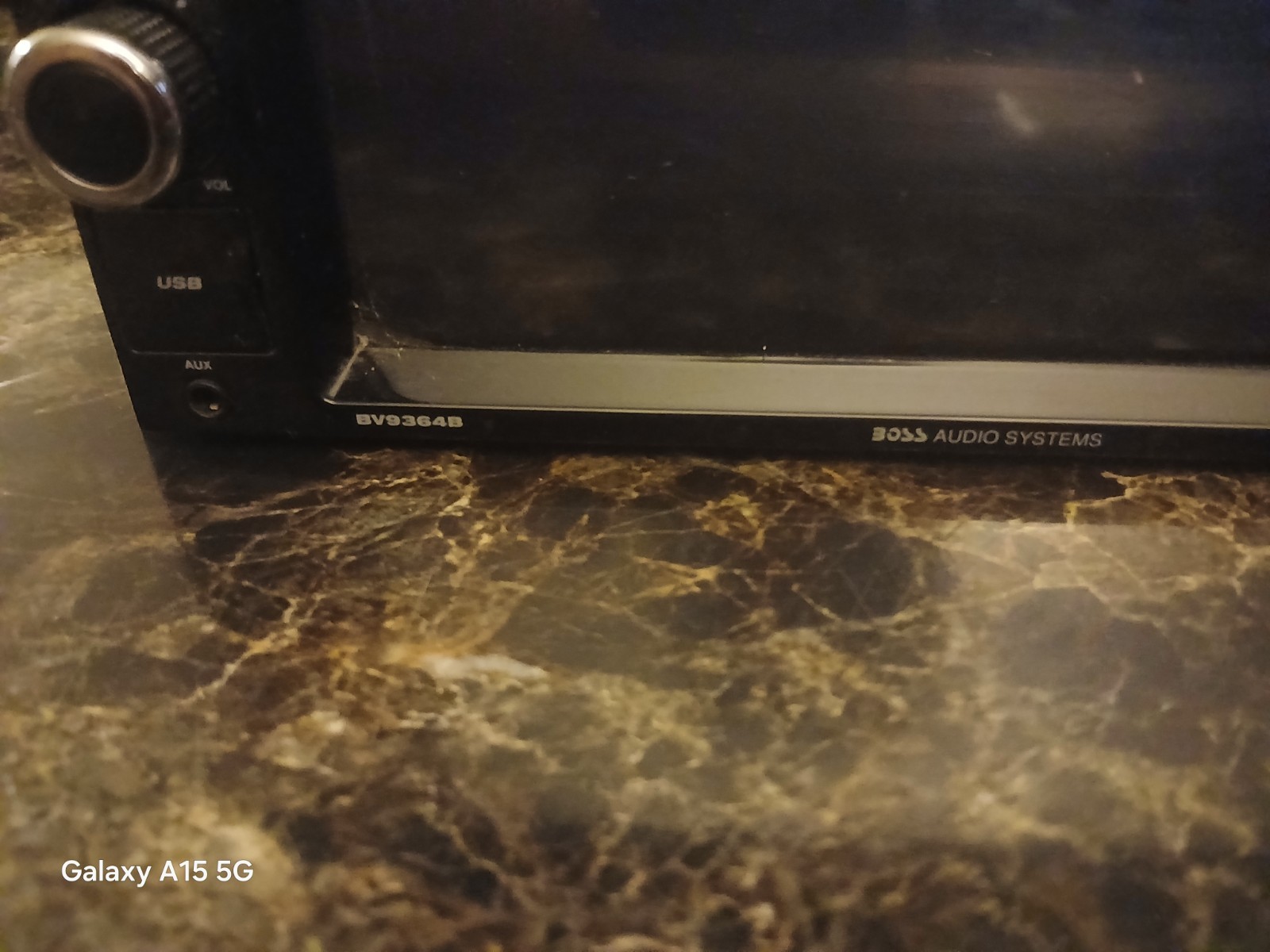 BOSS BV9364B Bluetooth CD Radio Receiver READ DESCRIPTION