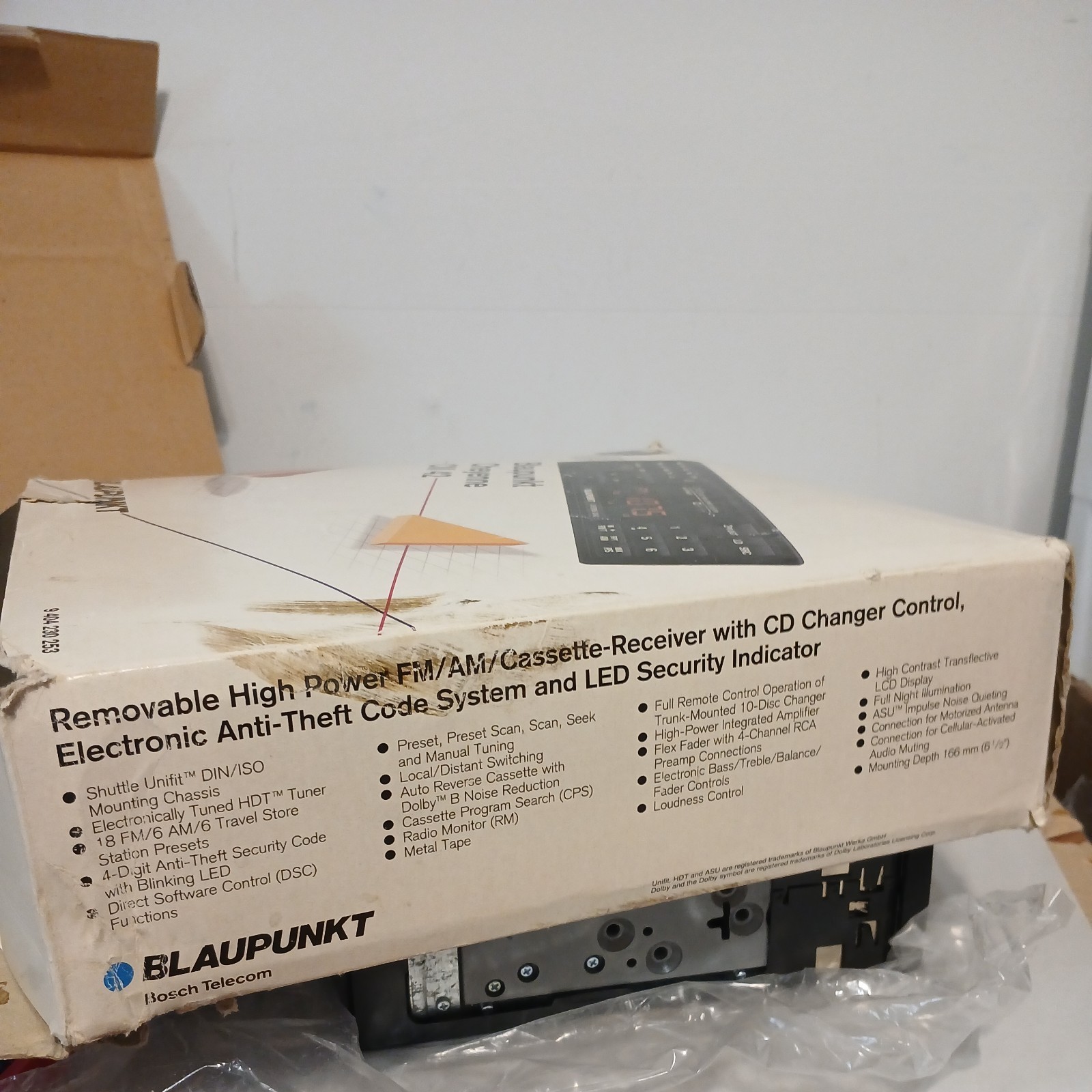 Blaupunkt Cheyenne CM 42 AM FM CASSETTE CAR STERO RADIO NEW IN BOX!