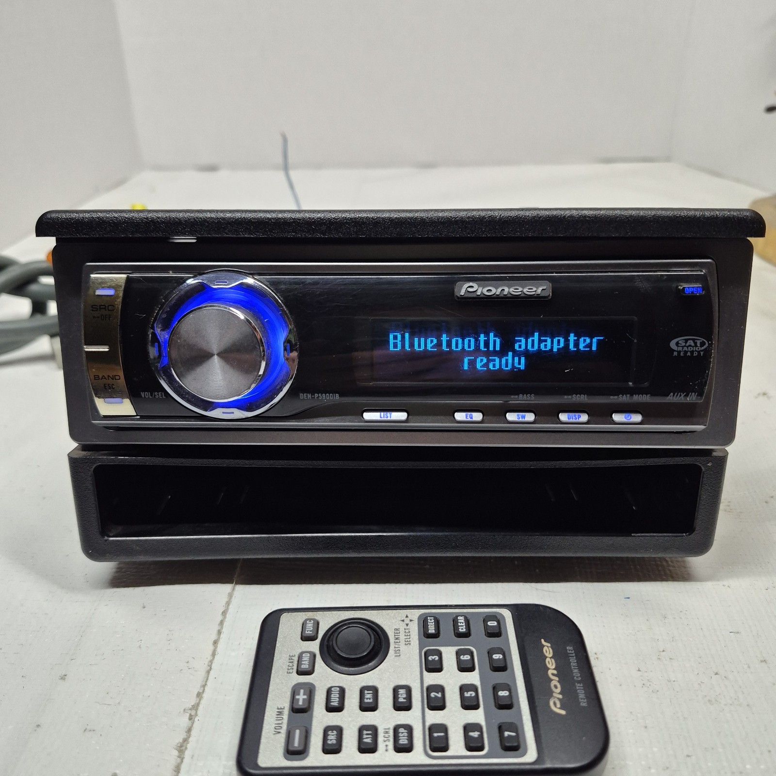 Vintage PIONEER DEH-P5900IB CD mp3 PLAYER 4V Preout REMOTE Control Blue Graphics