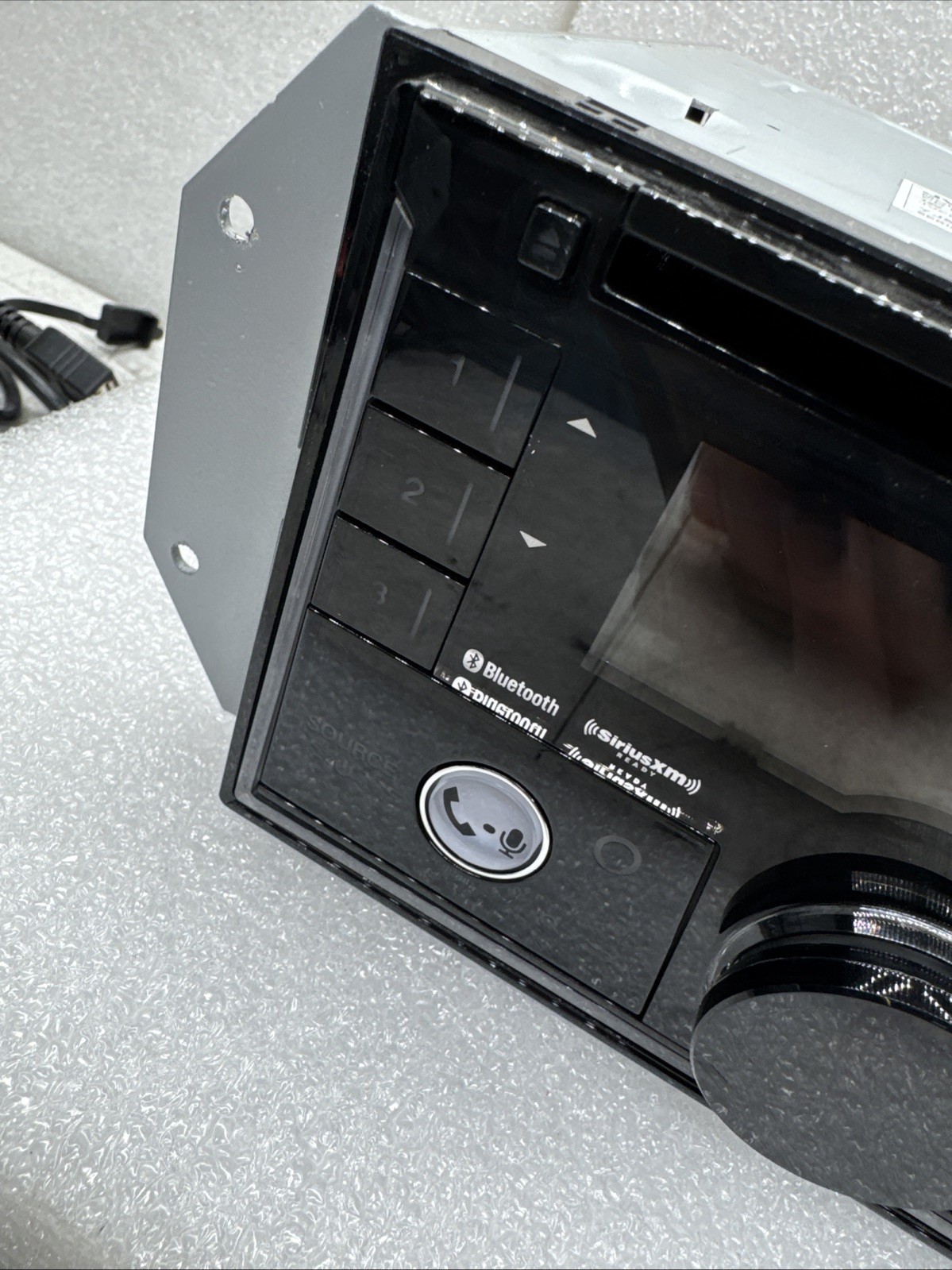 JVC KW-R950BTS 2-DIN CD Receiver w/ Bluetooth/ USB/ SiriusXM/ Alexa DISPLAY UNIT