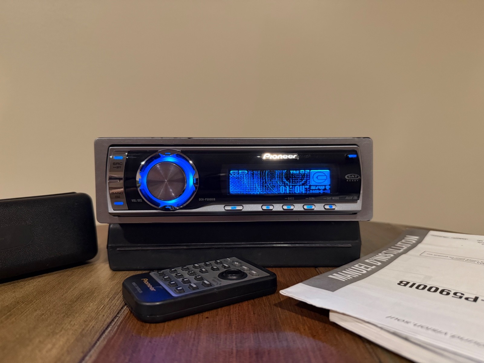 RARE PIONEER DEH-P5900IB Old School CD Player BLUETOOTH adapter REMOTE Graphics!