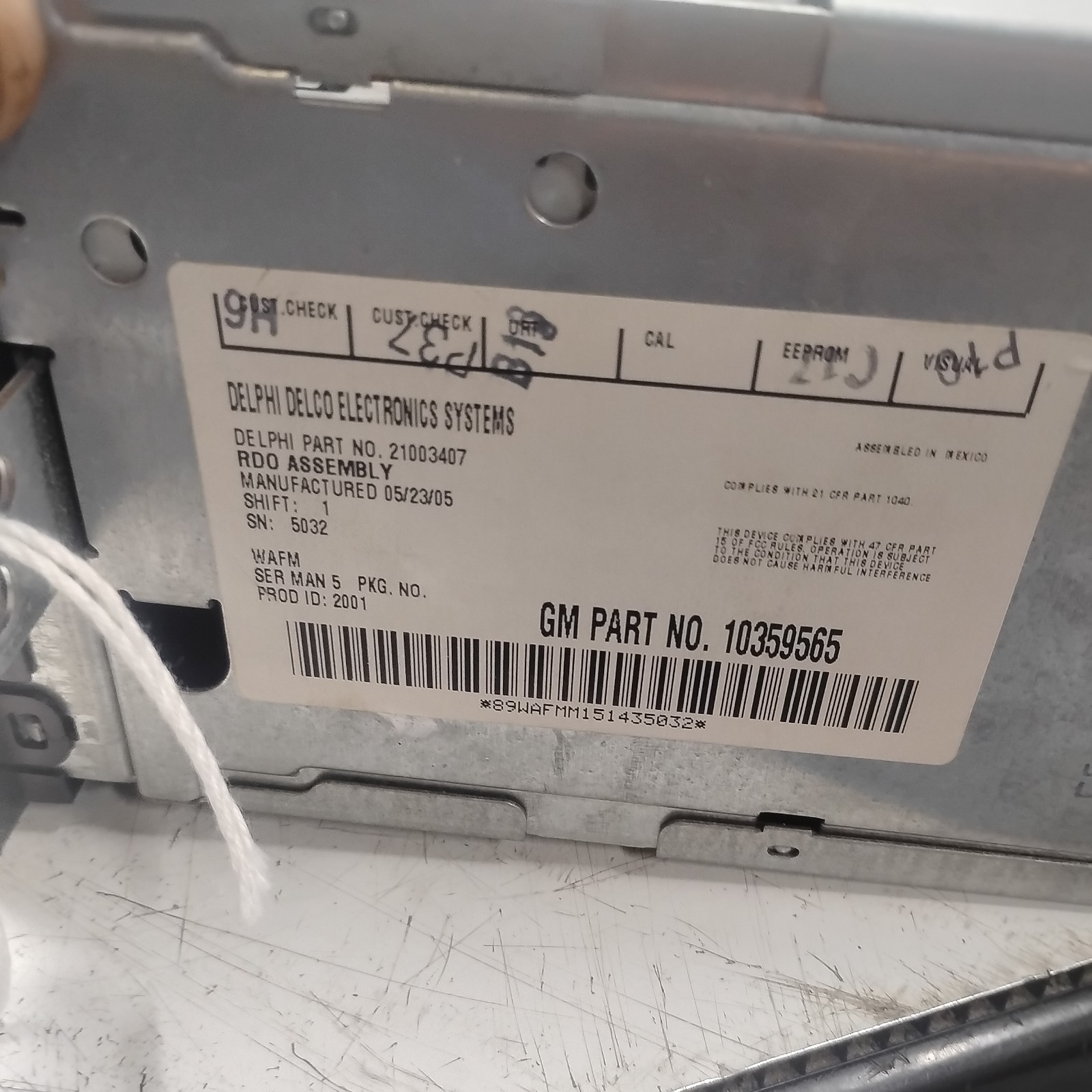 05 06 Trailblazer Envoy Rainier Bose AM FM 6 disc CD radio receiver buttons worn