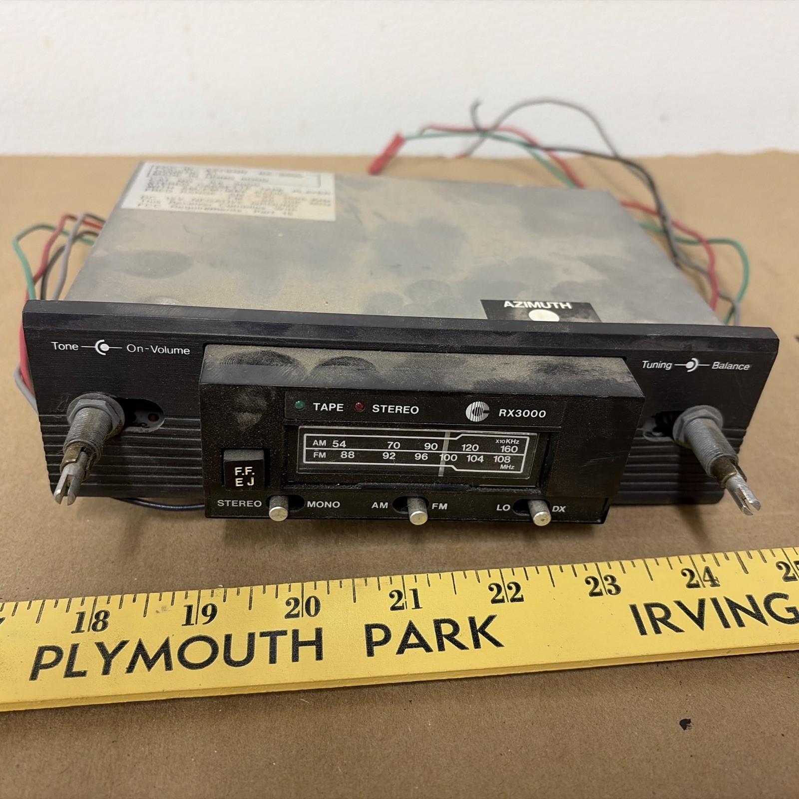 Chrysler AM/FM CD & Unbranded Aftermarket AM/FM Cassette Car Radios