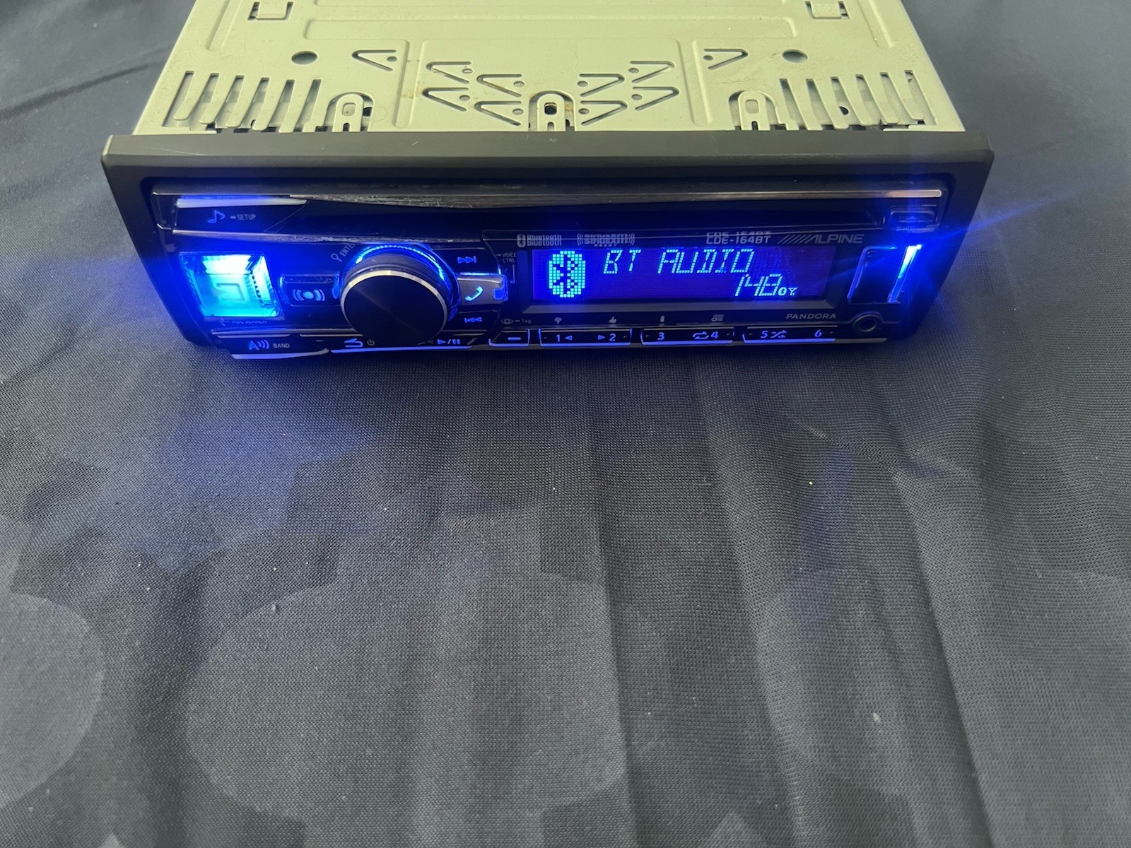 ⭐️Pre-Owned,TESTED⭐️ Alpine BT|CD|AM/FM|USB-(CDE-164BT)
