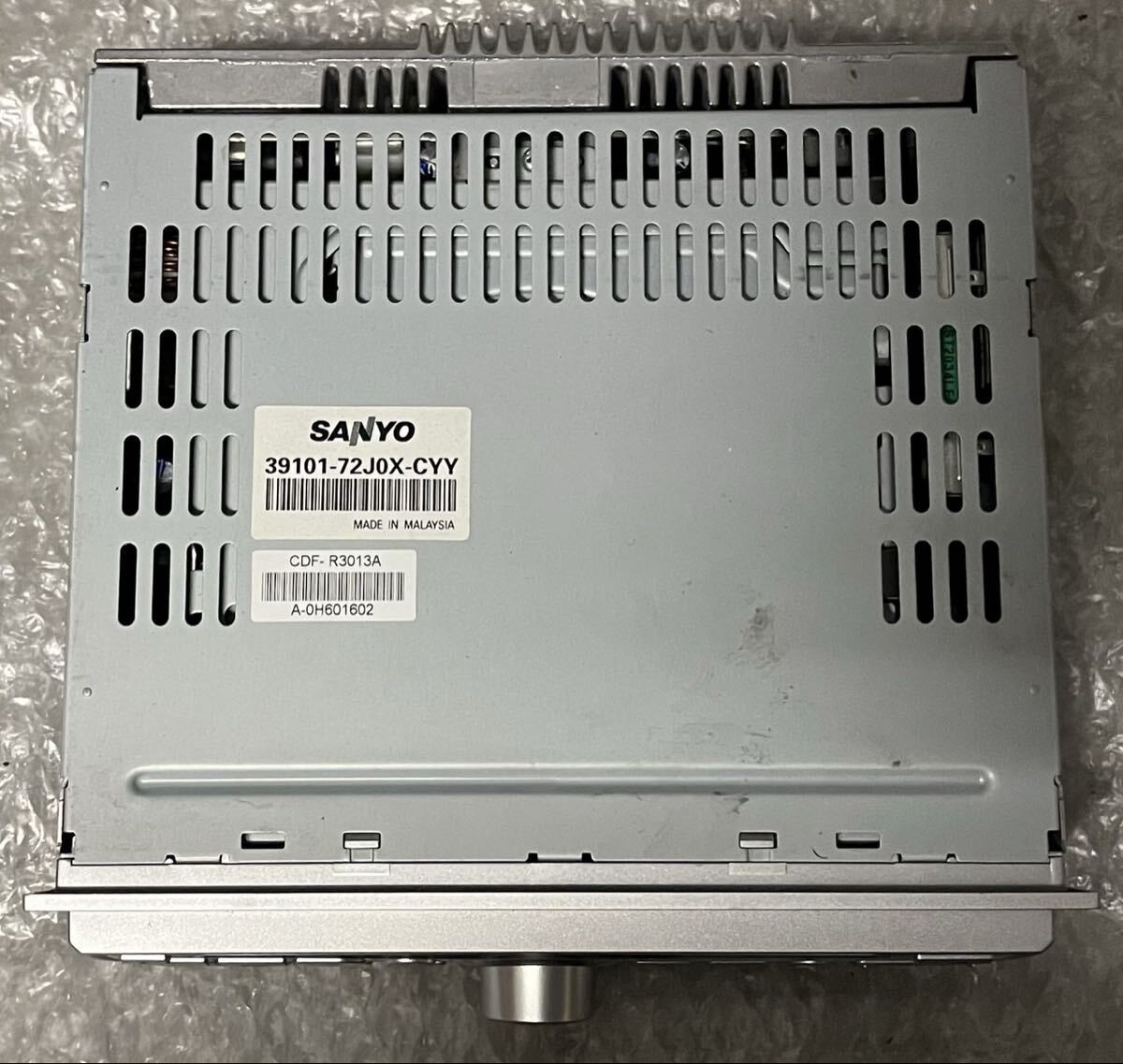 SANYO 39101-72J0X-CYY Suzuki OEM 1DIN CD Radio Near Mint JAPAN