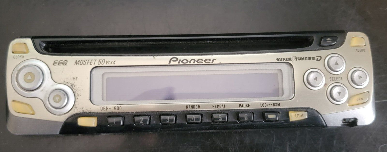 PIONEER DEH-1600 Super Tuner Car Stereo Detachable FACEPLATE ONLY