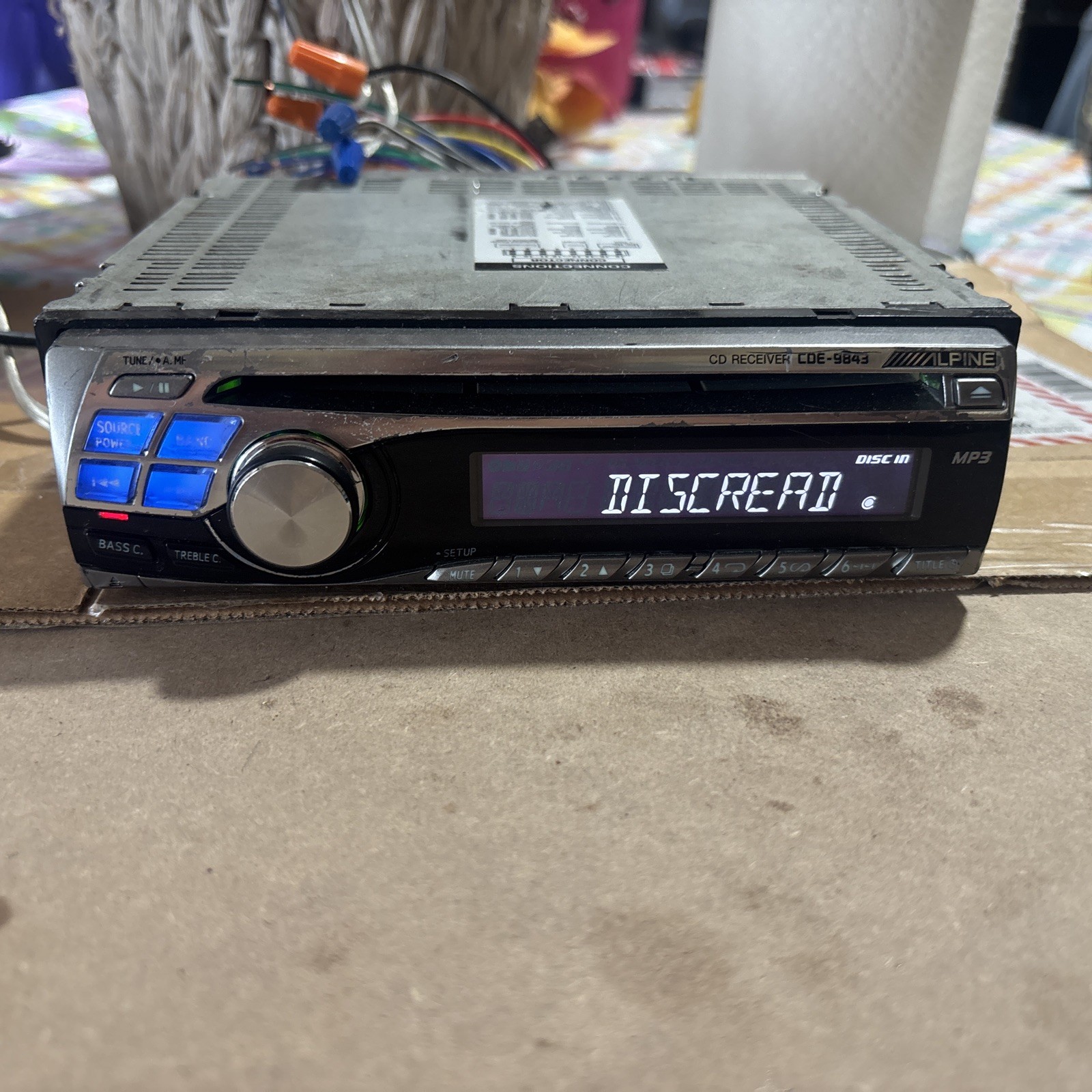 Alpine CDE-9843 1DIN Car Stereo