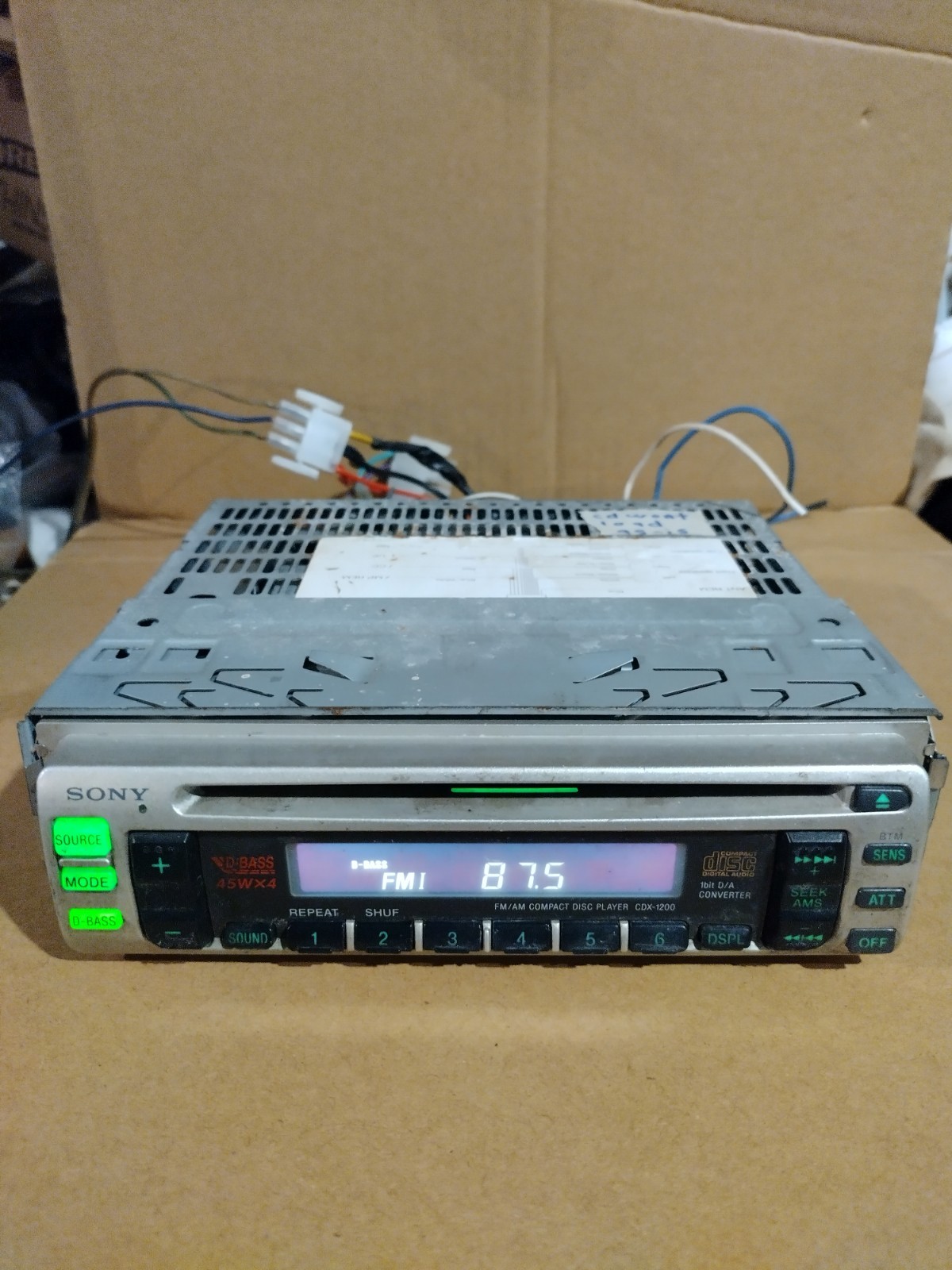 Sony CDX 1200 CD Player Radio cd will not load sold as is