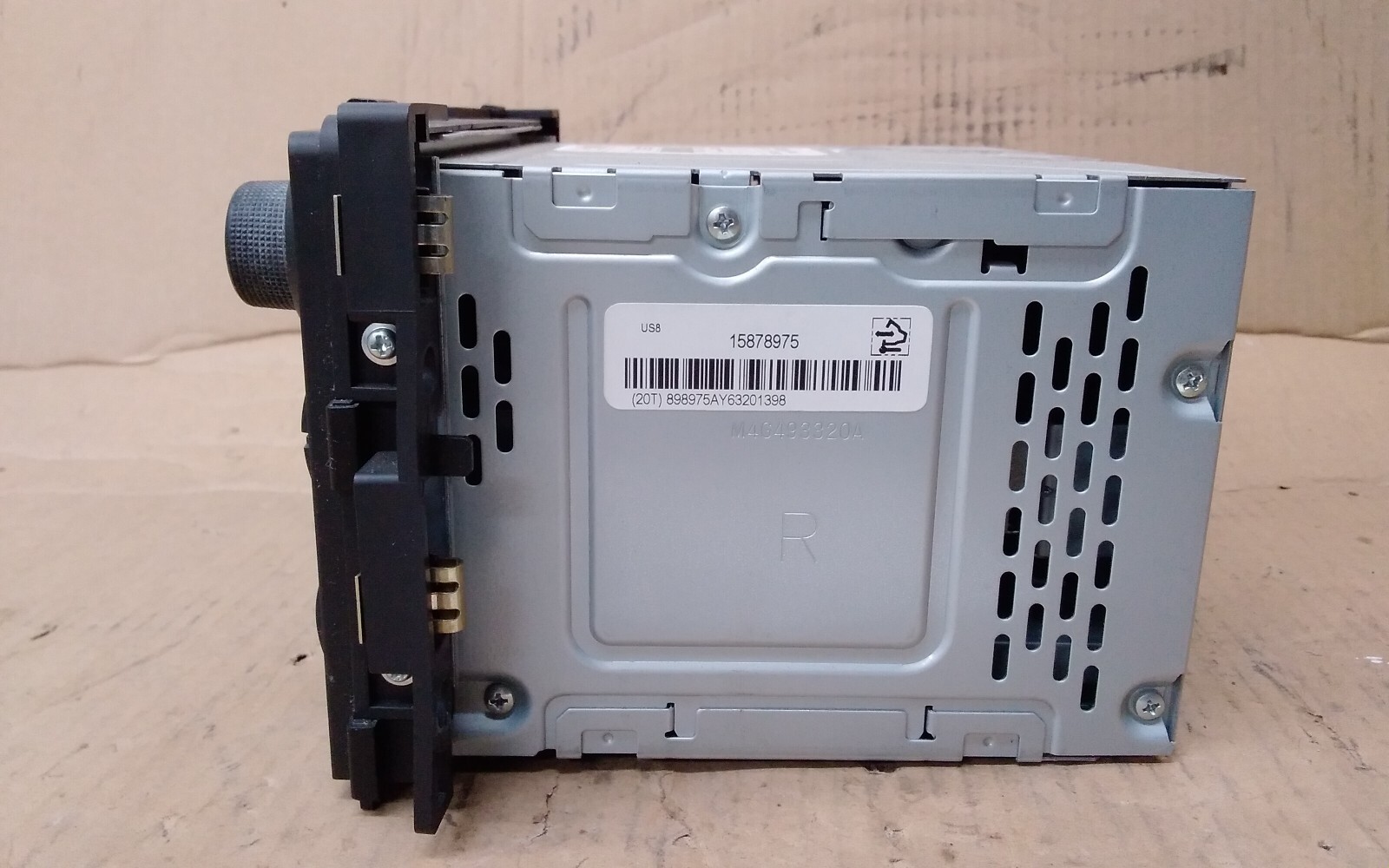 2007 SATURN VUE AM/FM/CD/MP3 RADIO ID-15878975
