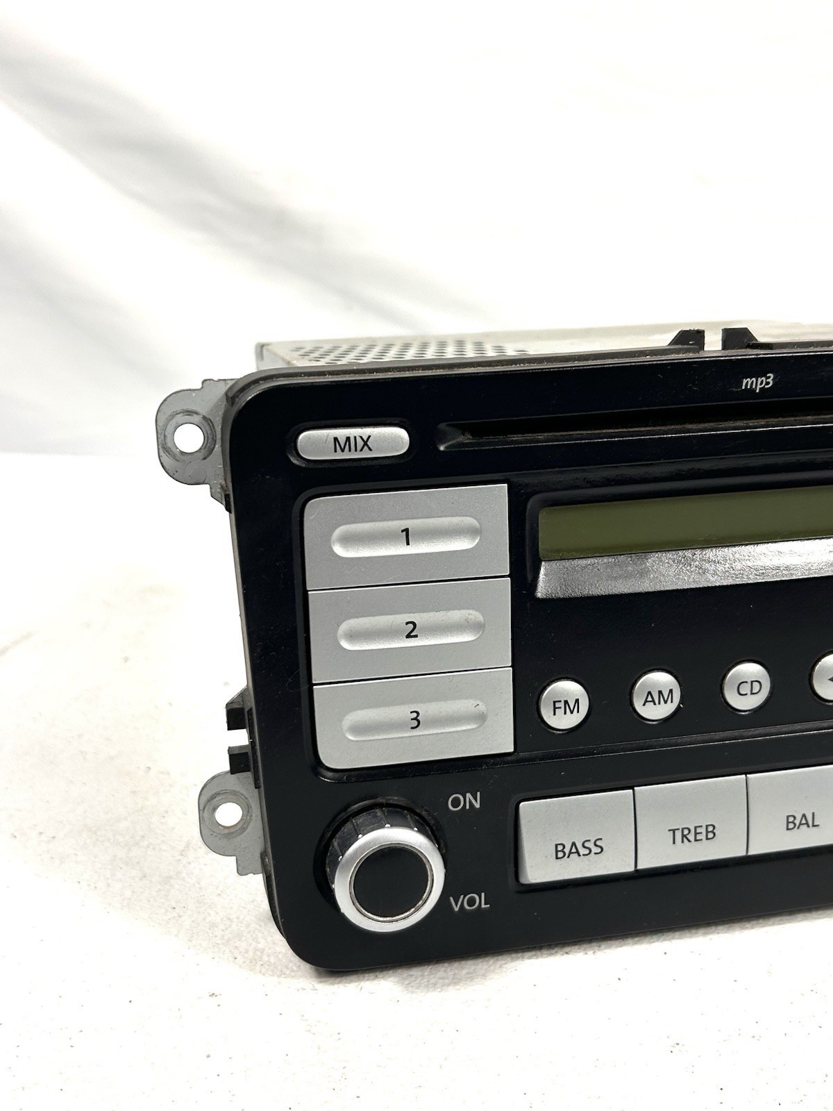 2005-2010 Volkswagen Jetta Golf CD Radio Stereo Receiver OEM 1K0 035 161 D